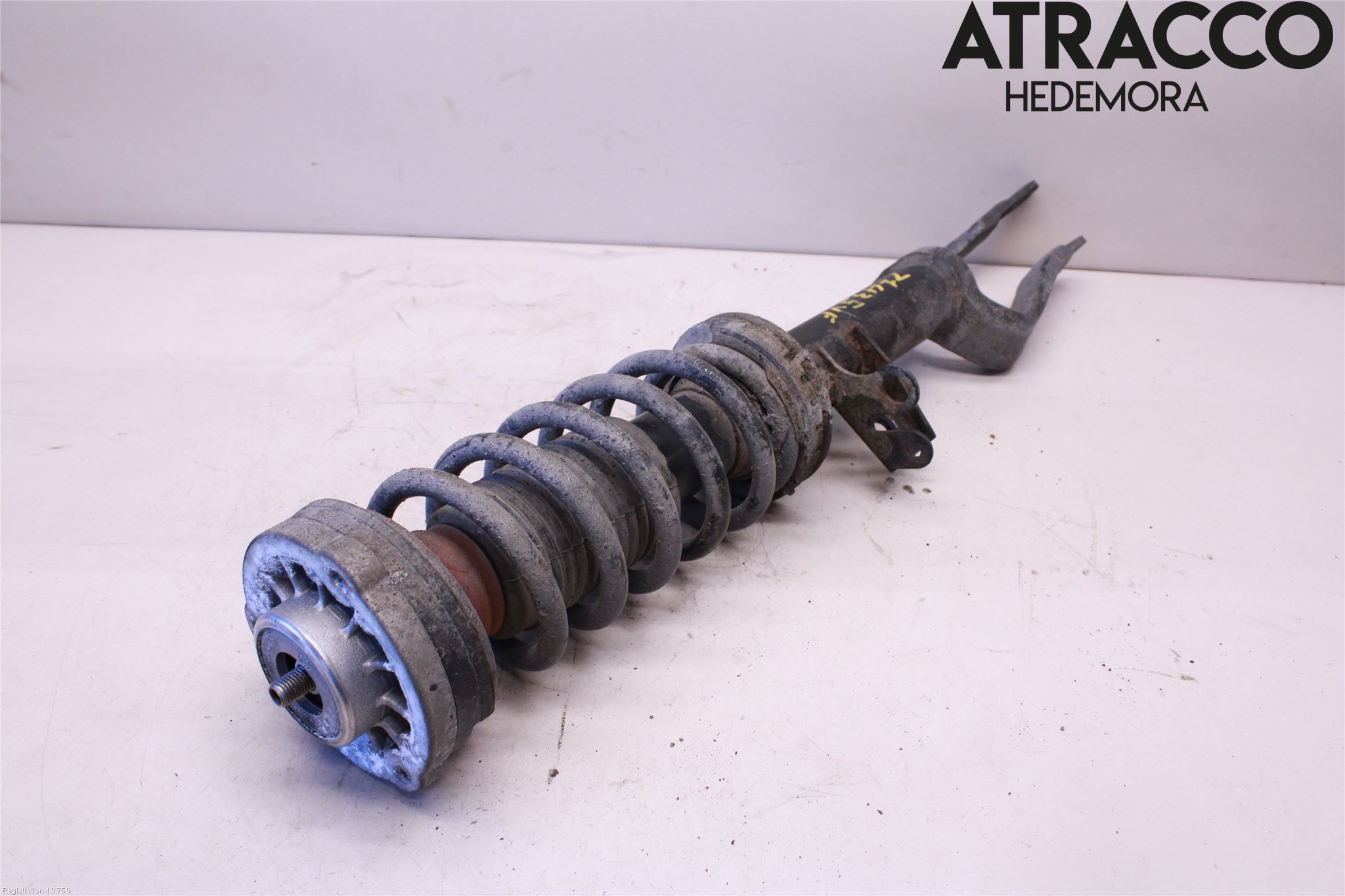 BMW 5 F10/F11/F18 09-17 Fjäderben Fram Vänster