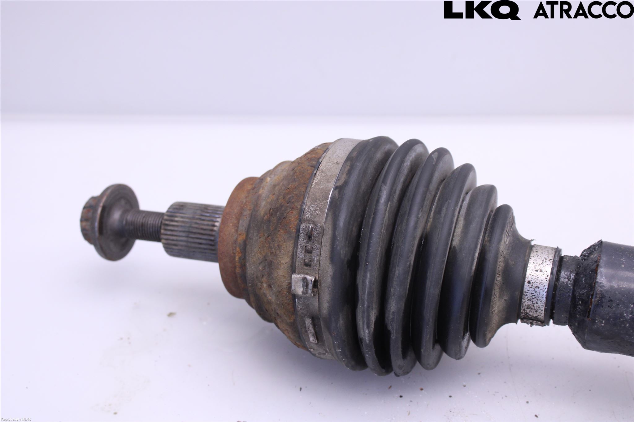Volkswagen VW CADDY 16-20 Drivaxel Fram Höger