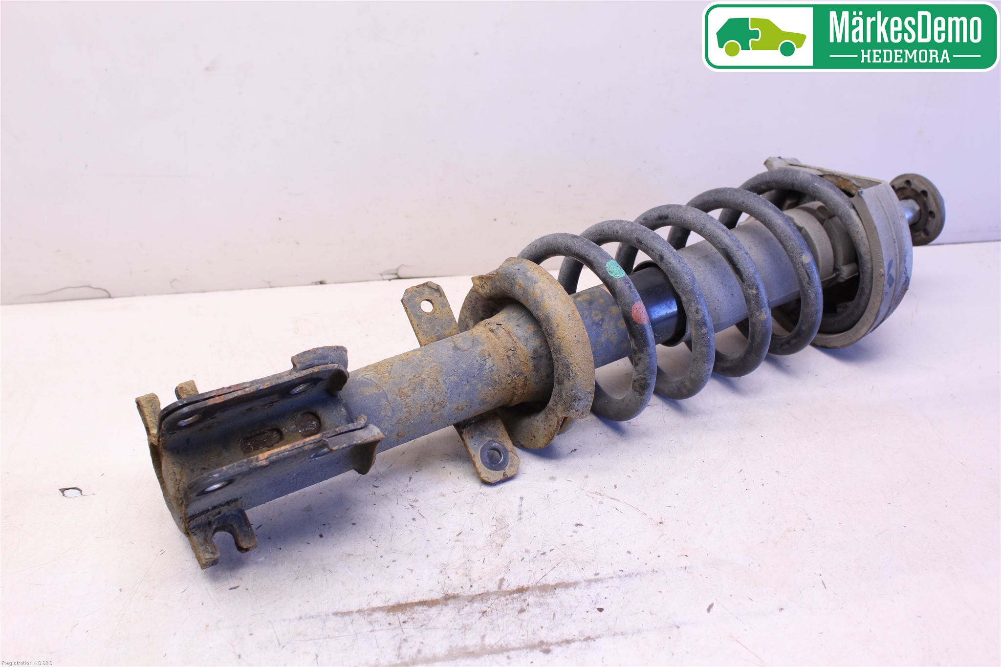 Opel VIVARO 01-14 Fjäderben Fram Vänster