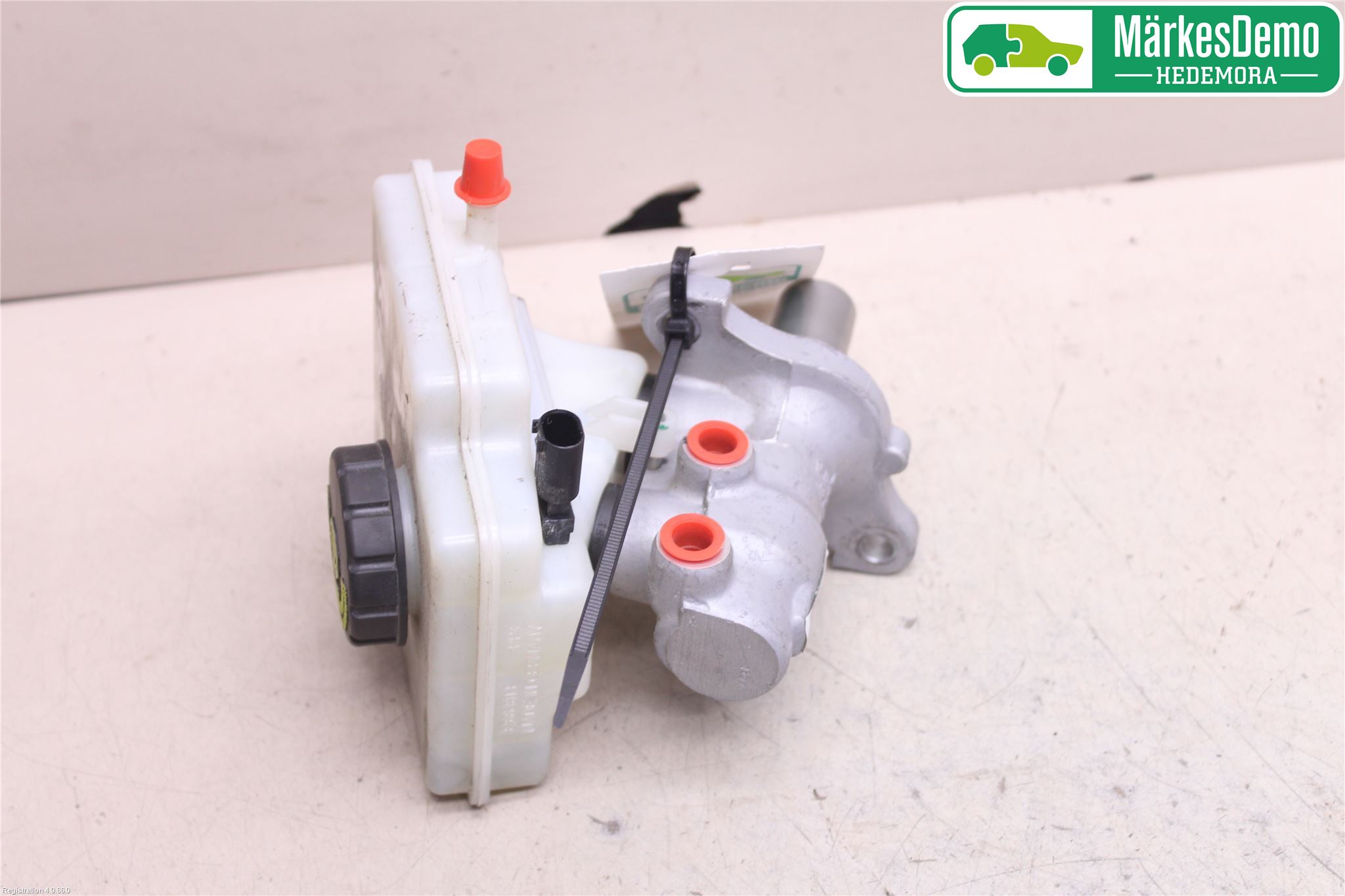 Mini CLUBMAN R55 06-14 Broms Huvudcylinder