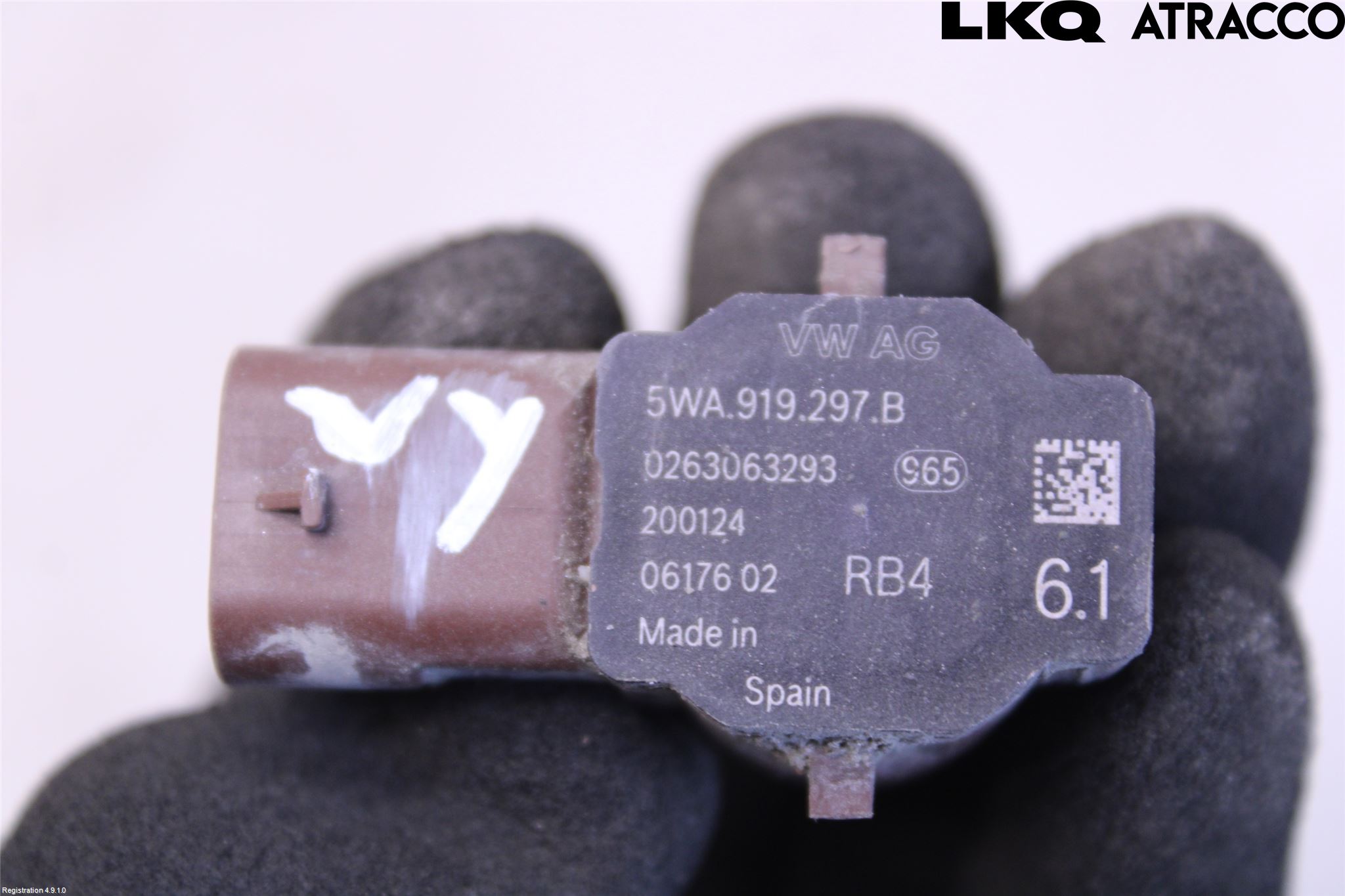 Seat LEON 20- Parkeringshjälp Frontsensor