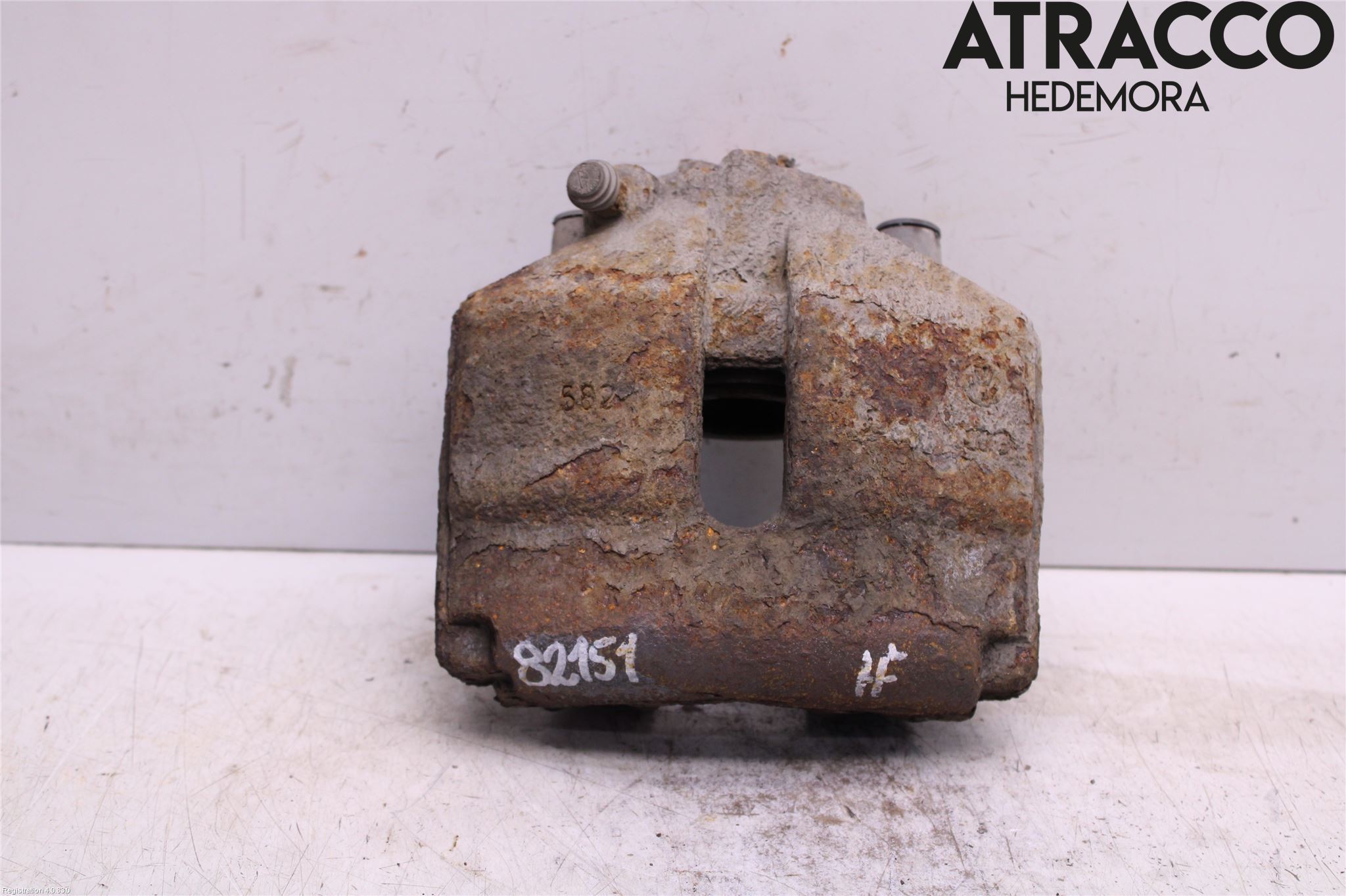 Volkswagen VW PASSAT 05-11 Bromsok Fram Höger