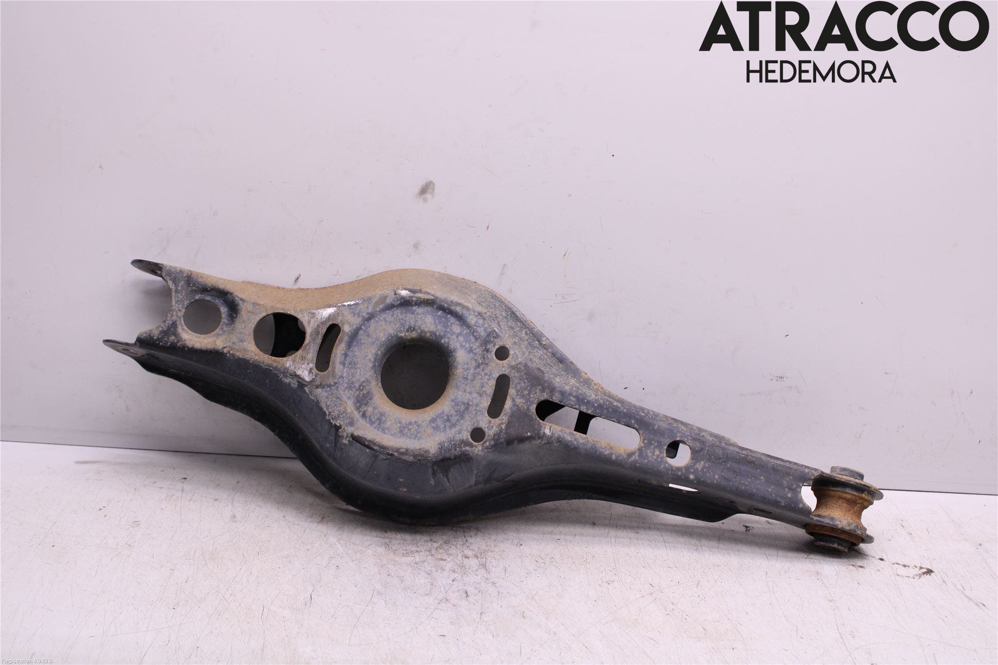 Toyota C-HR 16-23 Bärarm Bak Höger