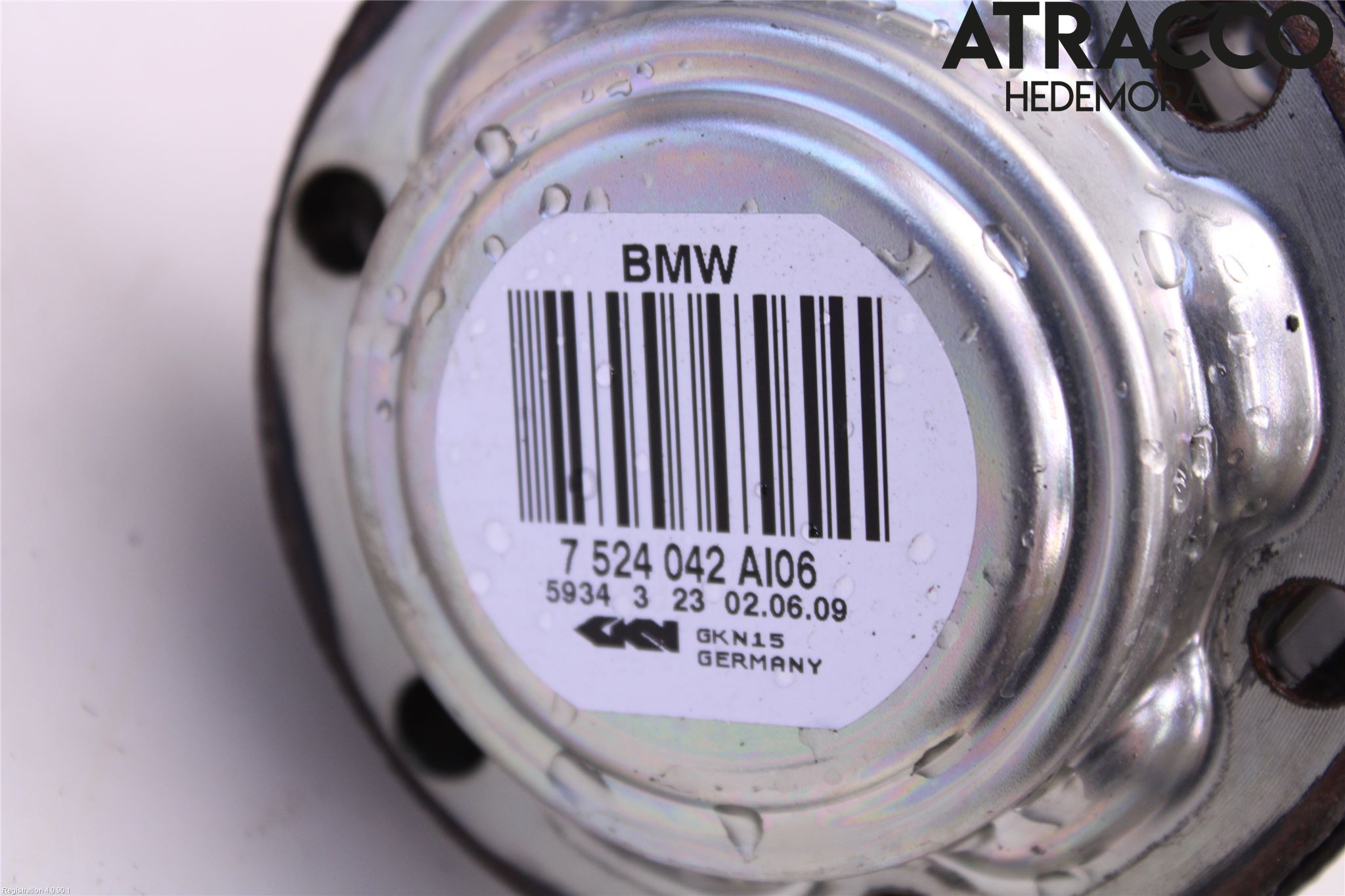 BMW X3 E83     03-10 Drivaxel Bak Höger