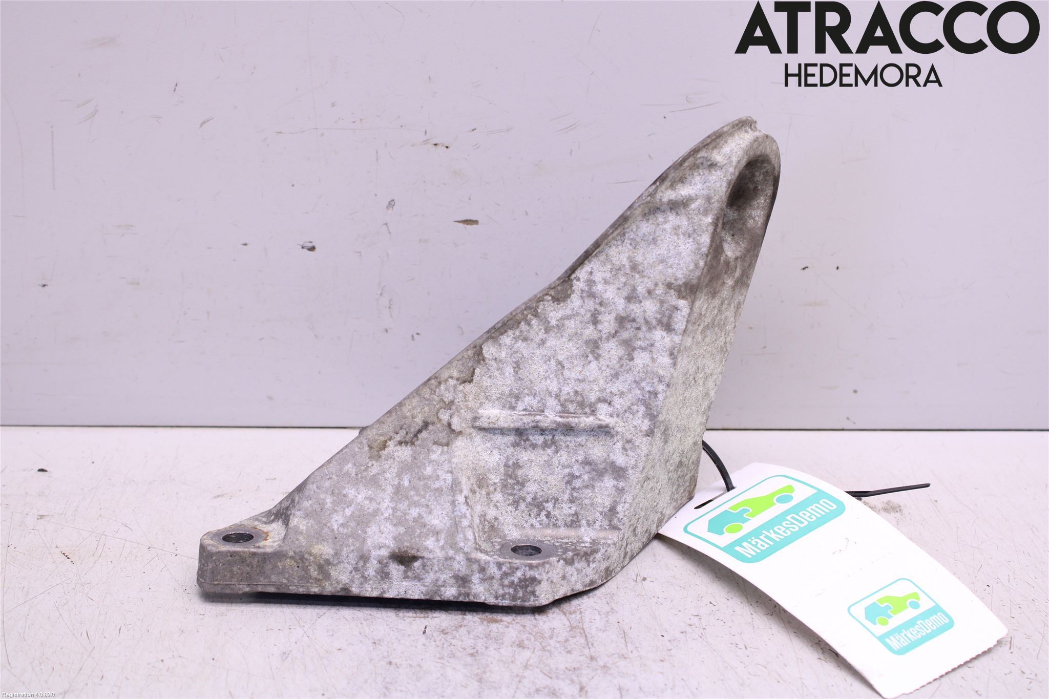 BMW 6 E63/64    02-10 Motorfäste