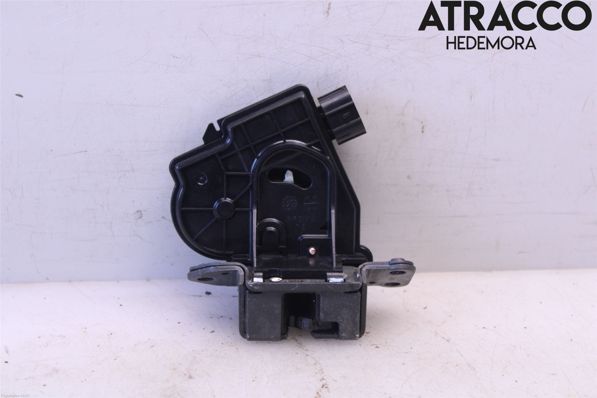 Toyota AURIS 10-12 Låskista Baklucka