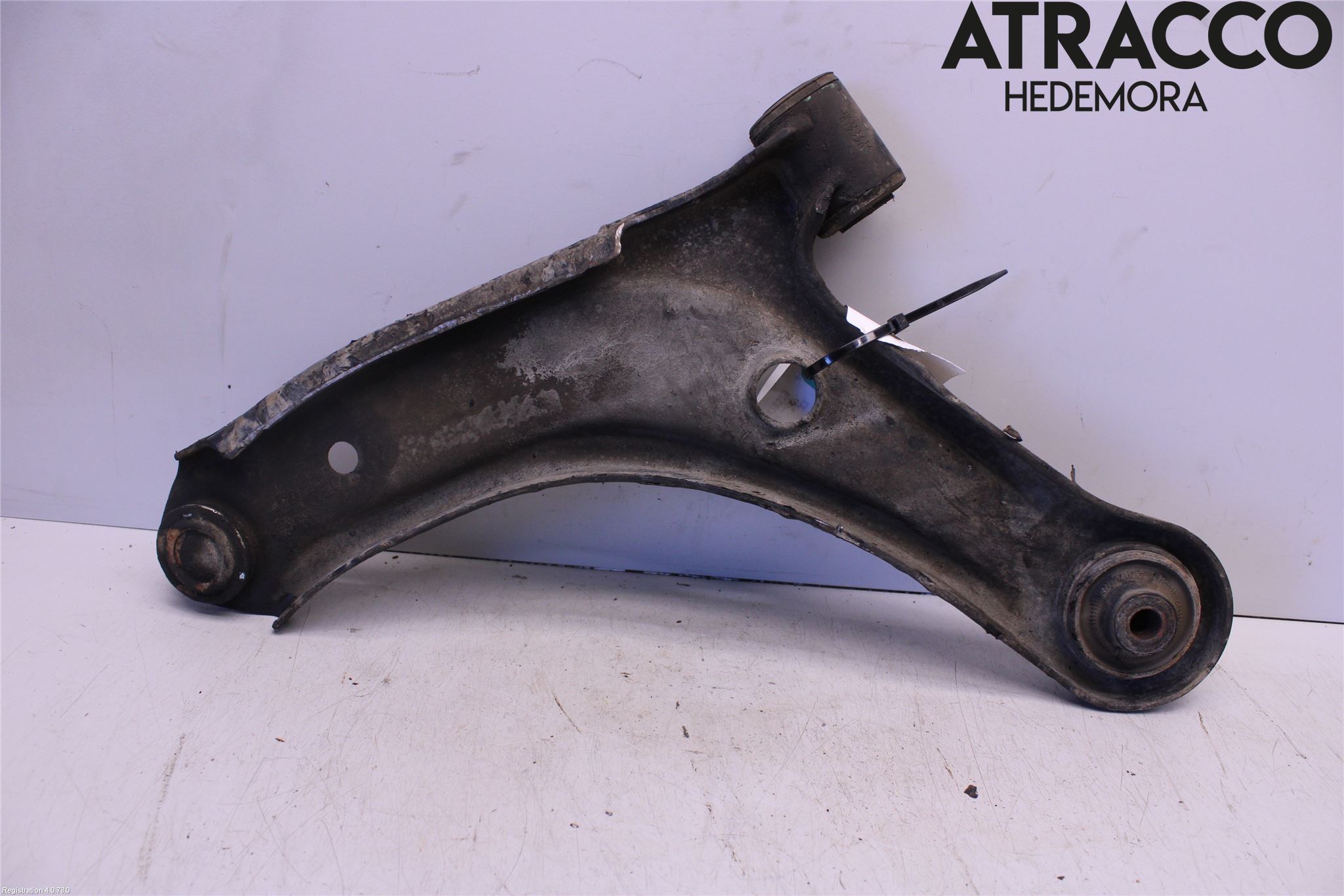 Suzuki SX4 S-CROSS 14-21 Bärarm Fram Undre Hö