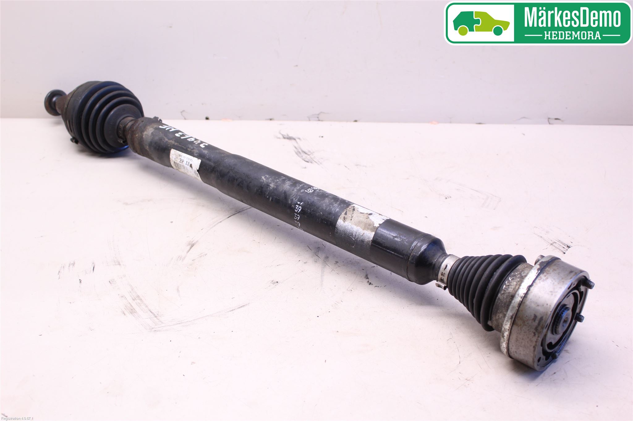 Volkswagen VW SCIROCCO 09-17 Drivaxel Fram Höger