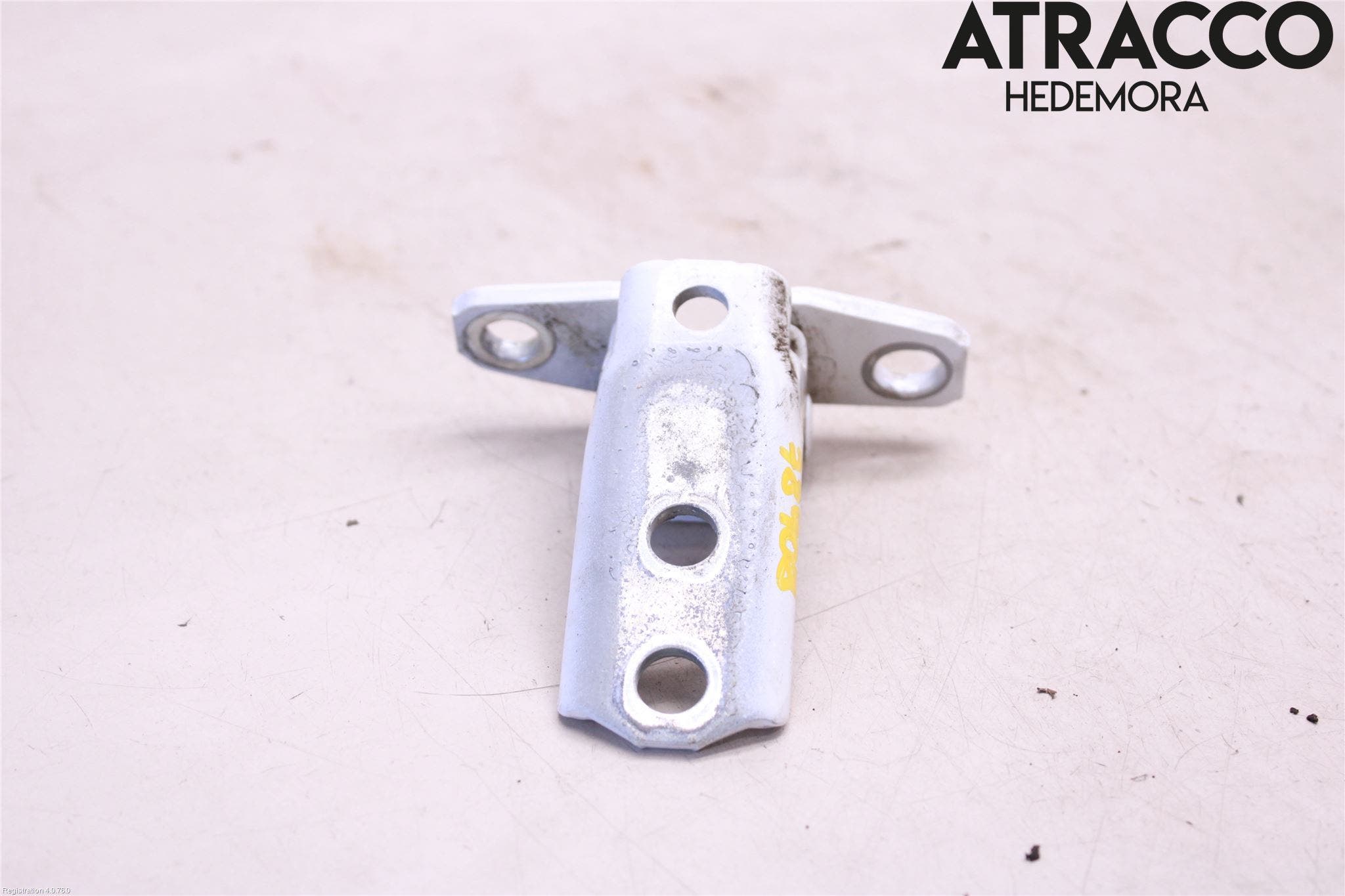 Mitsubishi OUTLANDER 13-21 Dörrgångjärn