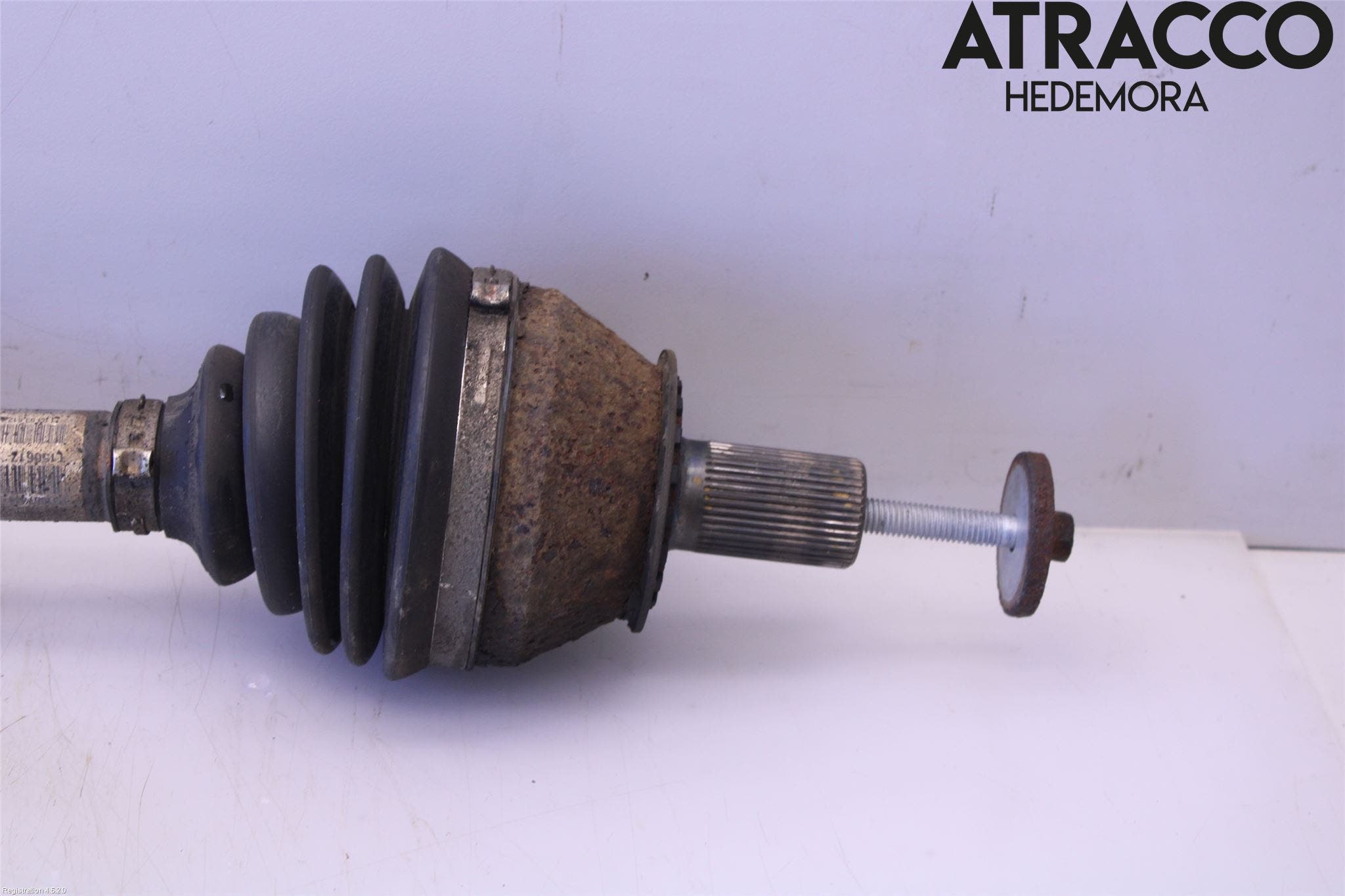 Volvo V70 14-16 Drivaxel Fram Höger