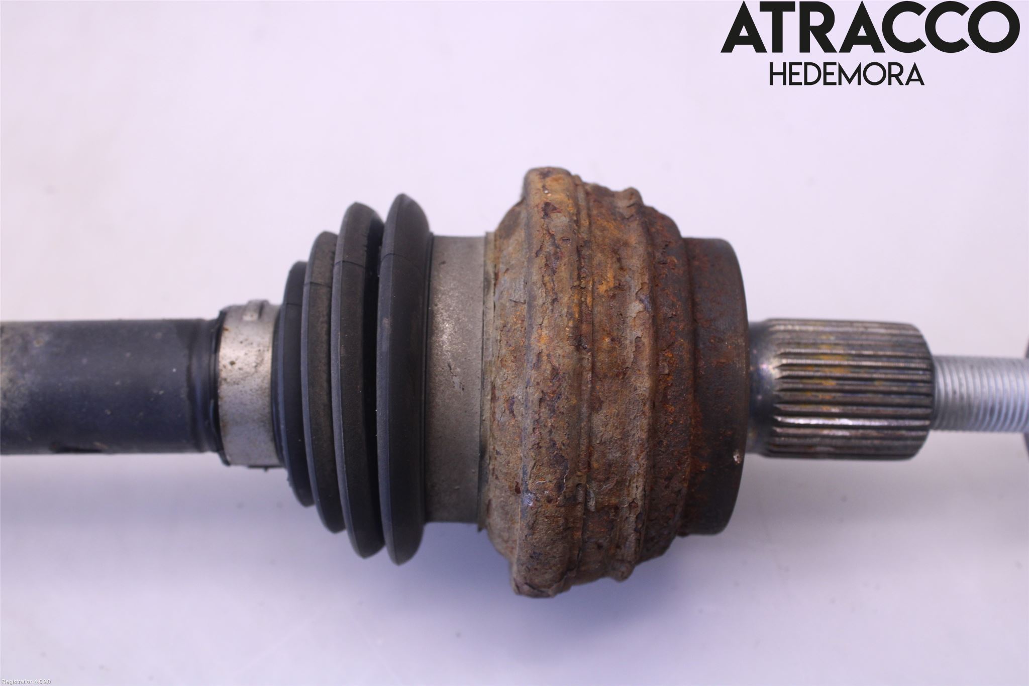 Volkswagen VW PASSAT 20-24 Drivaxel Bak Höger
