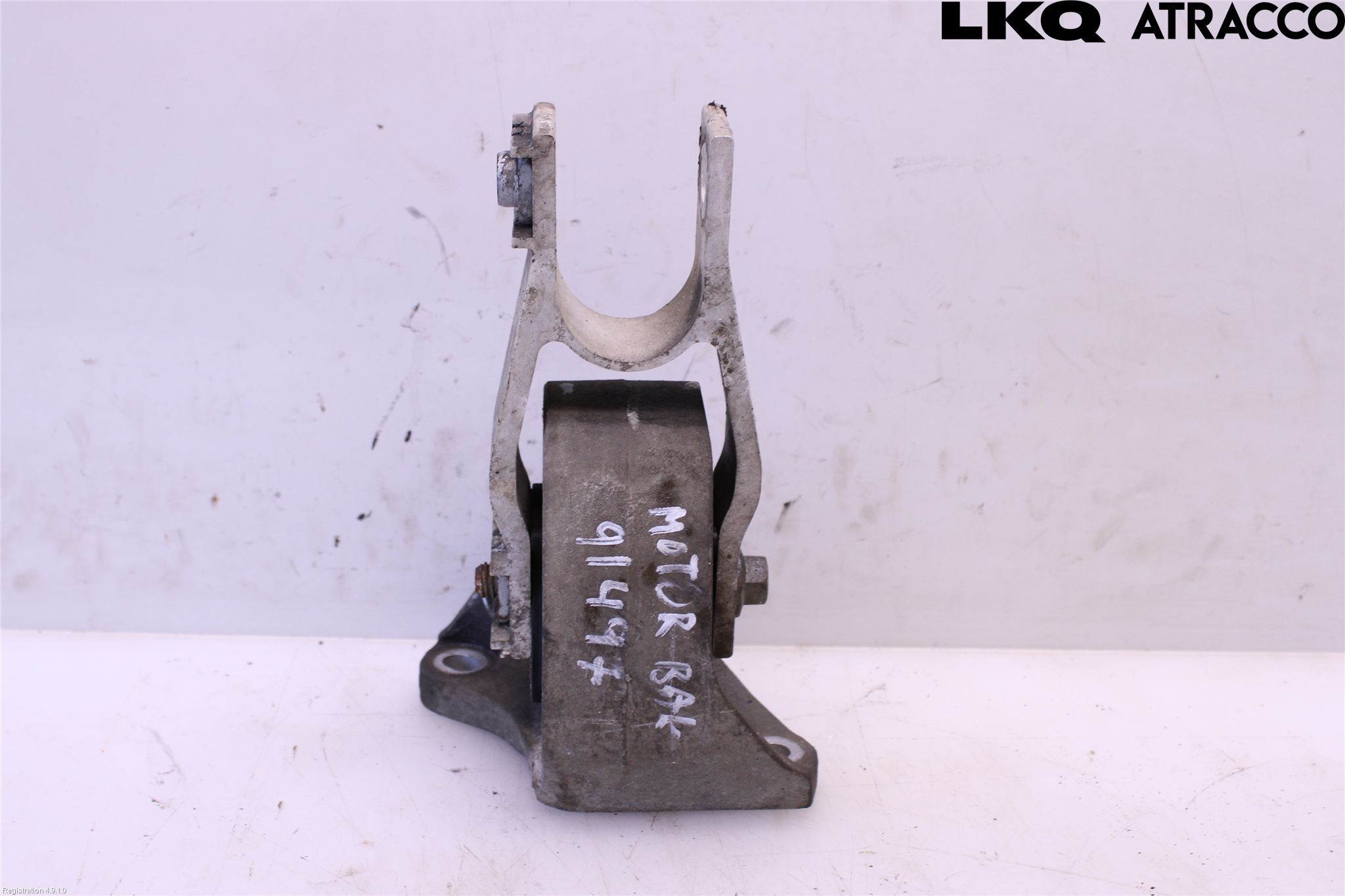 Volvo V90 17->> Motorfäste