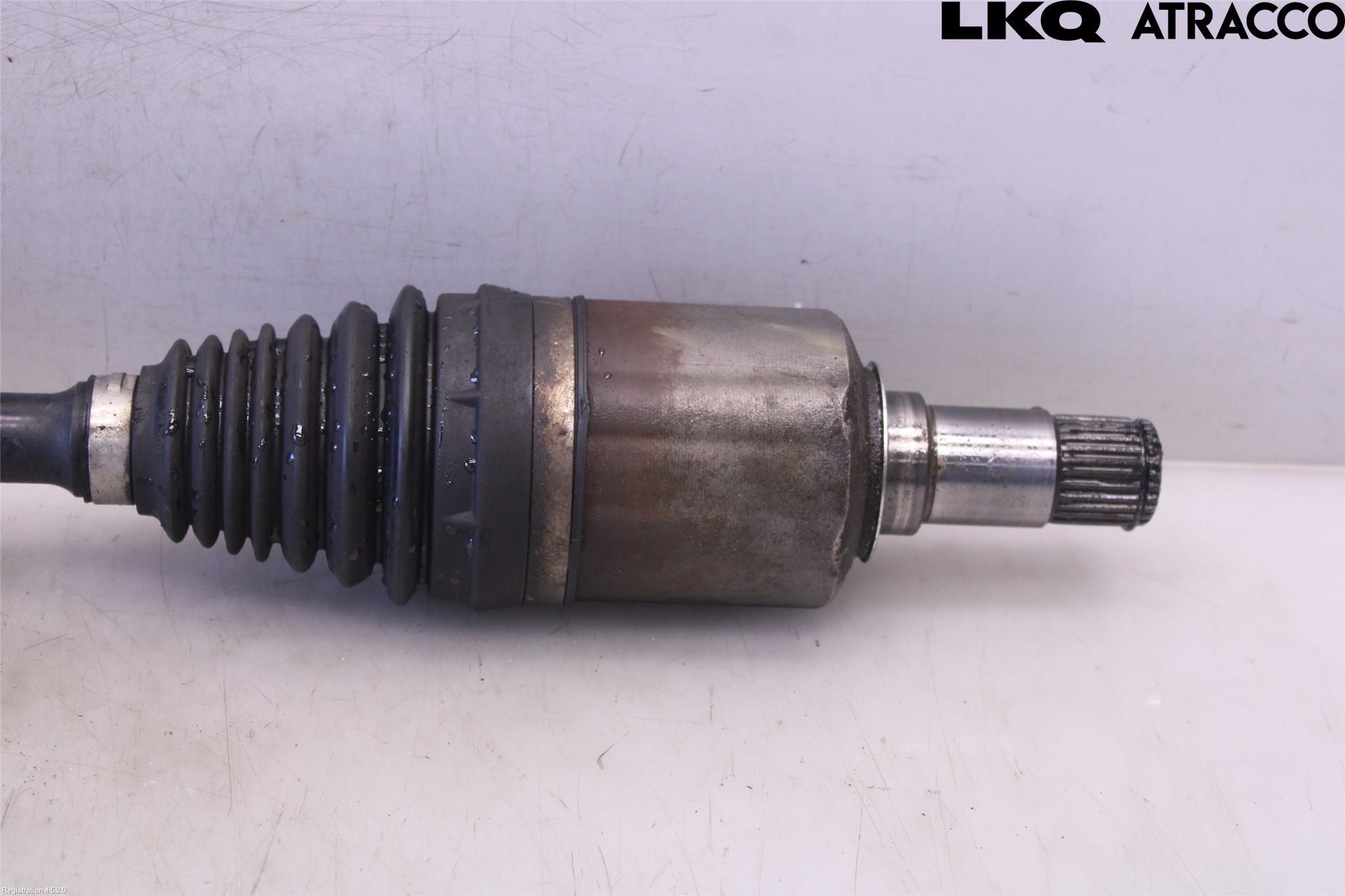 Mercedes-Benz MB E-KLASS (W212) 09-16 Drivaxel Fram Höger