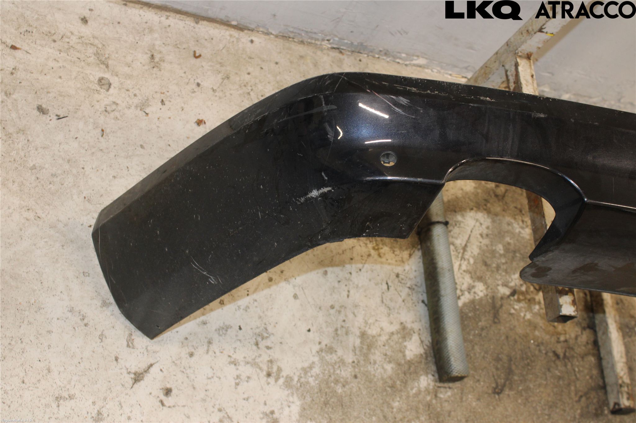 Volvo V70 08-13 Stötfångardel Bak Mitt