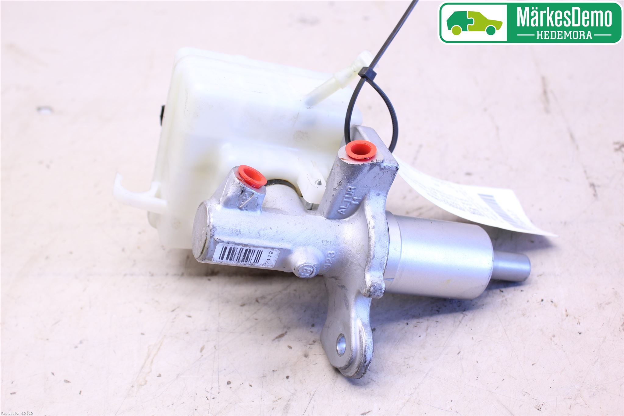 BMW 5 E60/61 Sed/Tou 02-10 Broms Huvudcylinder