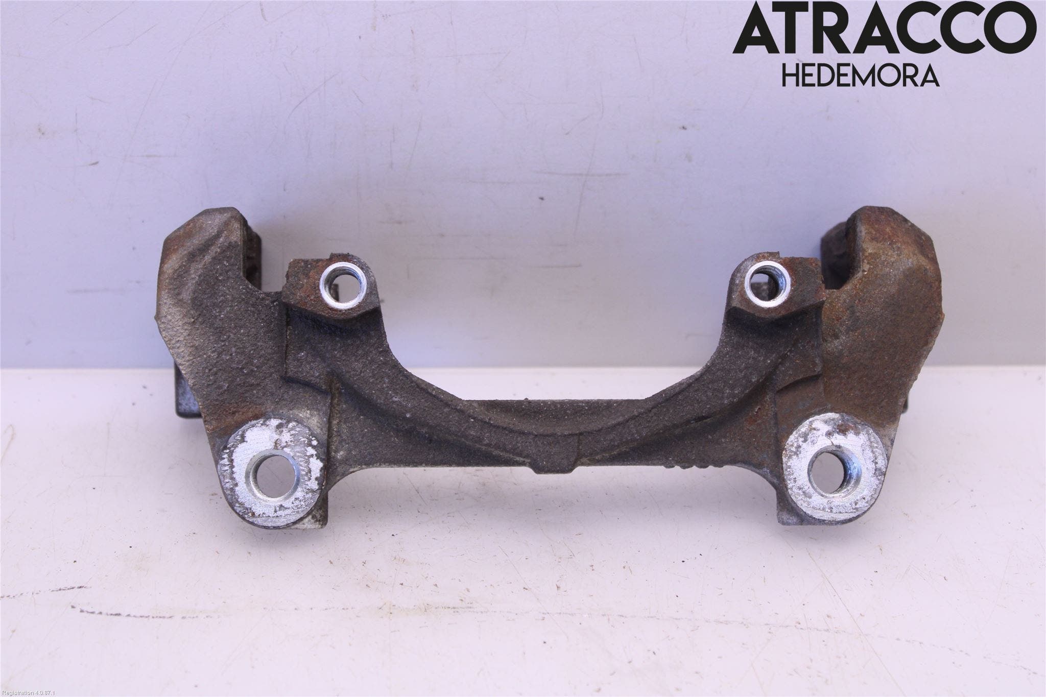 Toyota YARIS XP21 20- Bromsokshållare