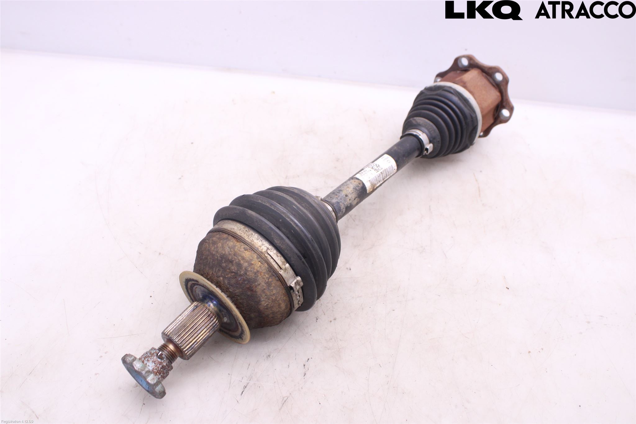 Skoda SCALA 19- Drivaxel Fram Vänster