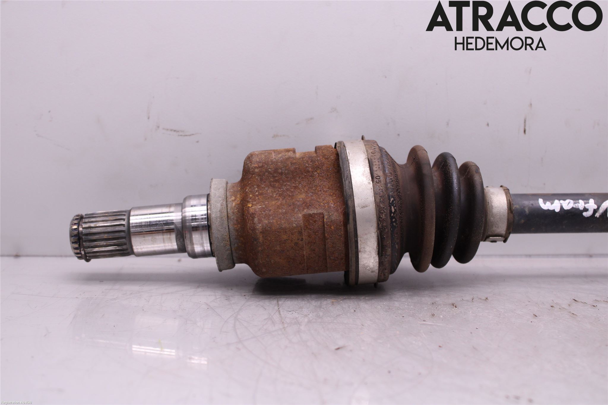Toyota YARIS XP90 06-11 Drivaxel Fram Vänster