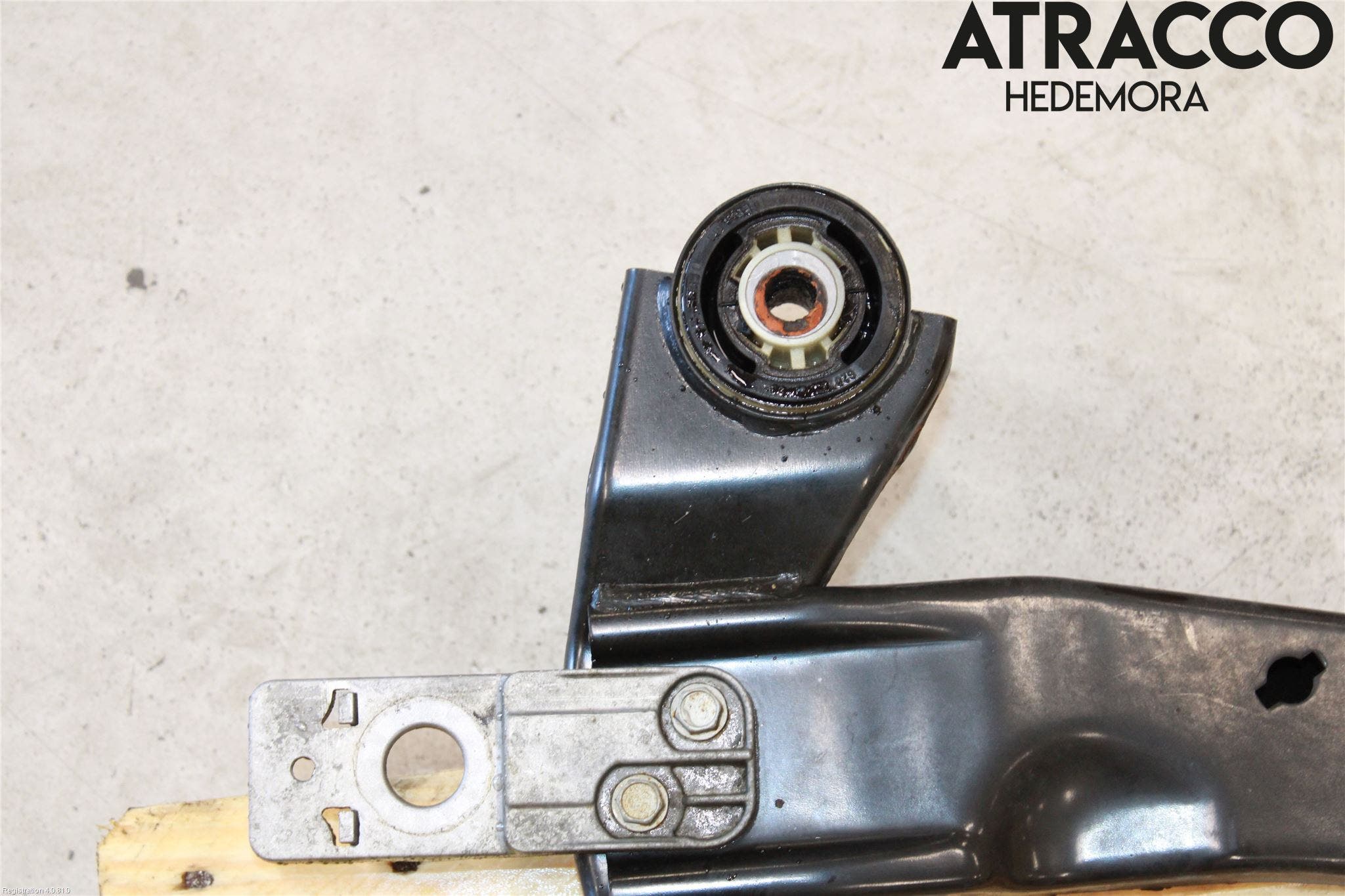 Opel ASTRA J 10-15 Framvagnsbalk