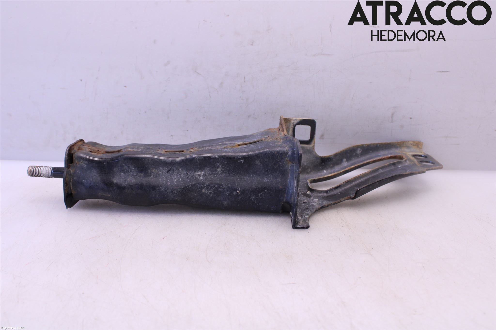 Volvo XC70 08-13 Stötfångarbärjärn Fram