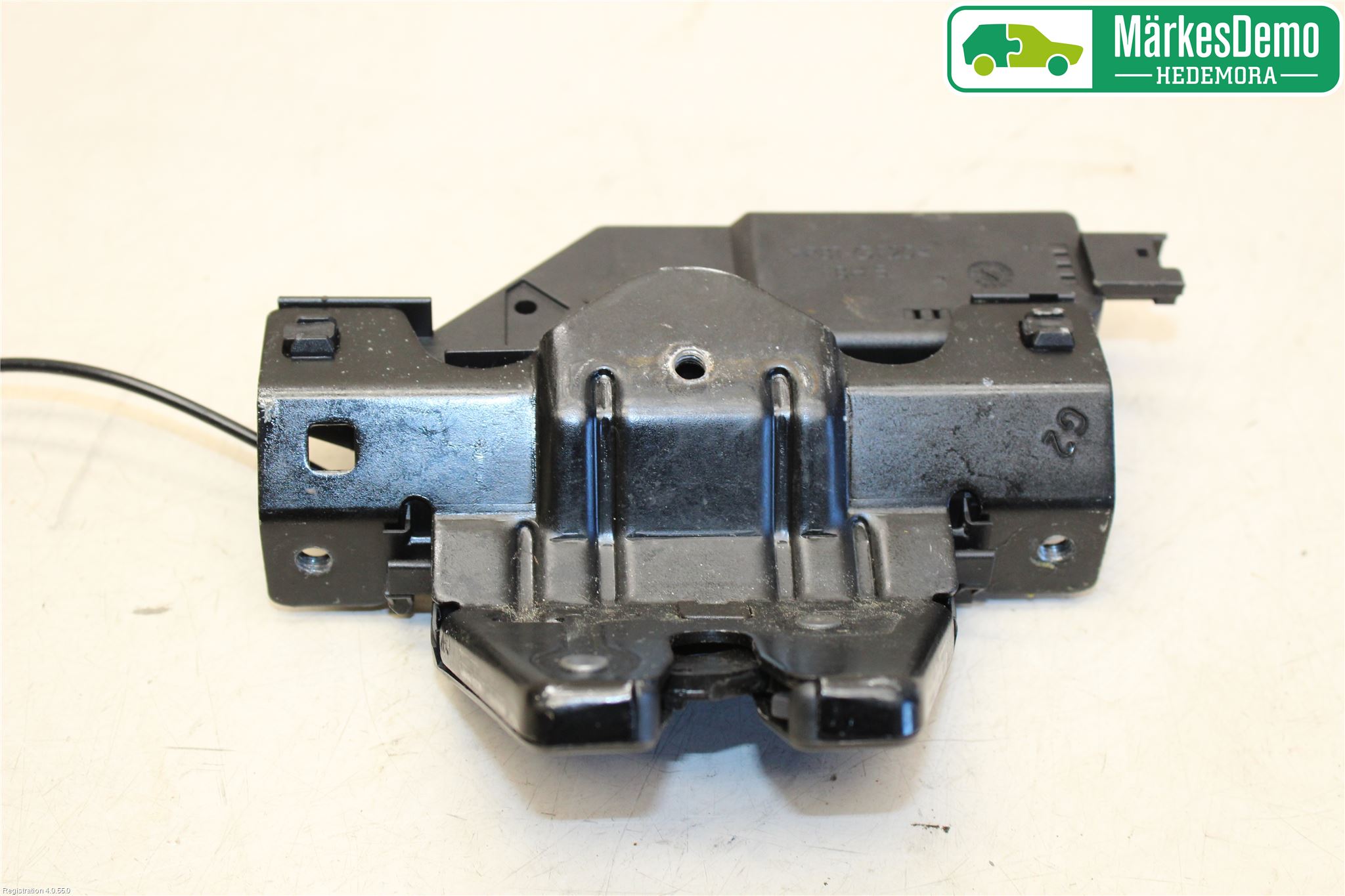 BMW 1 E87/81 5D/3D 03-11 Låskista Baklucka