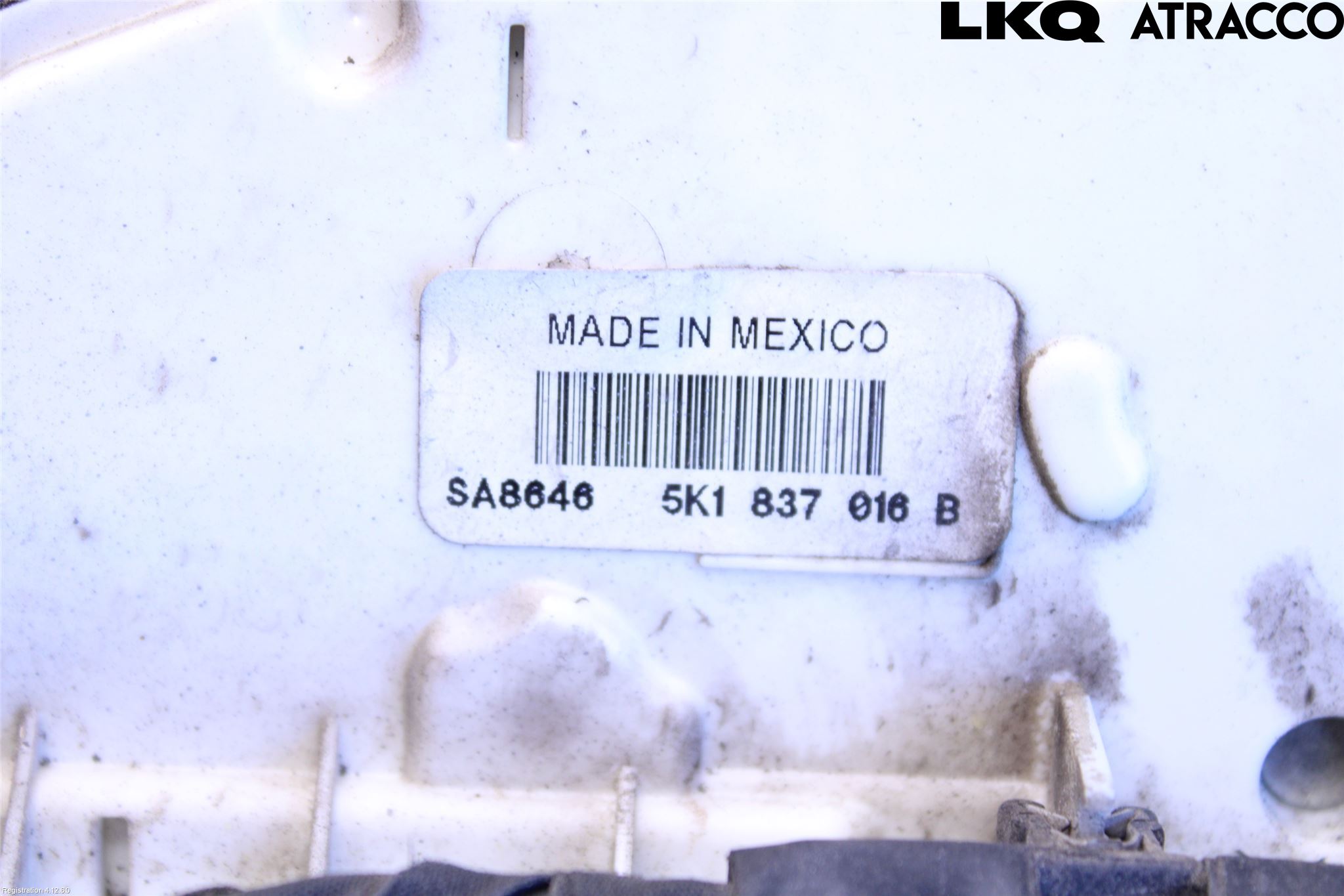 Volkswagen VW JETTA VI 11- Låskista-Dörrlås