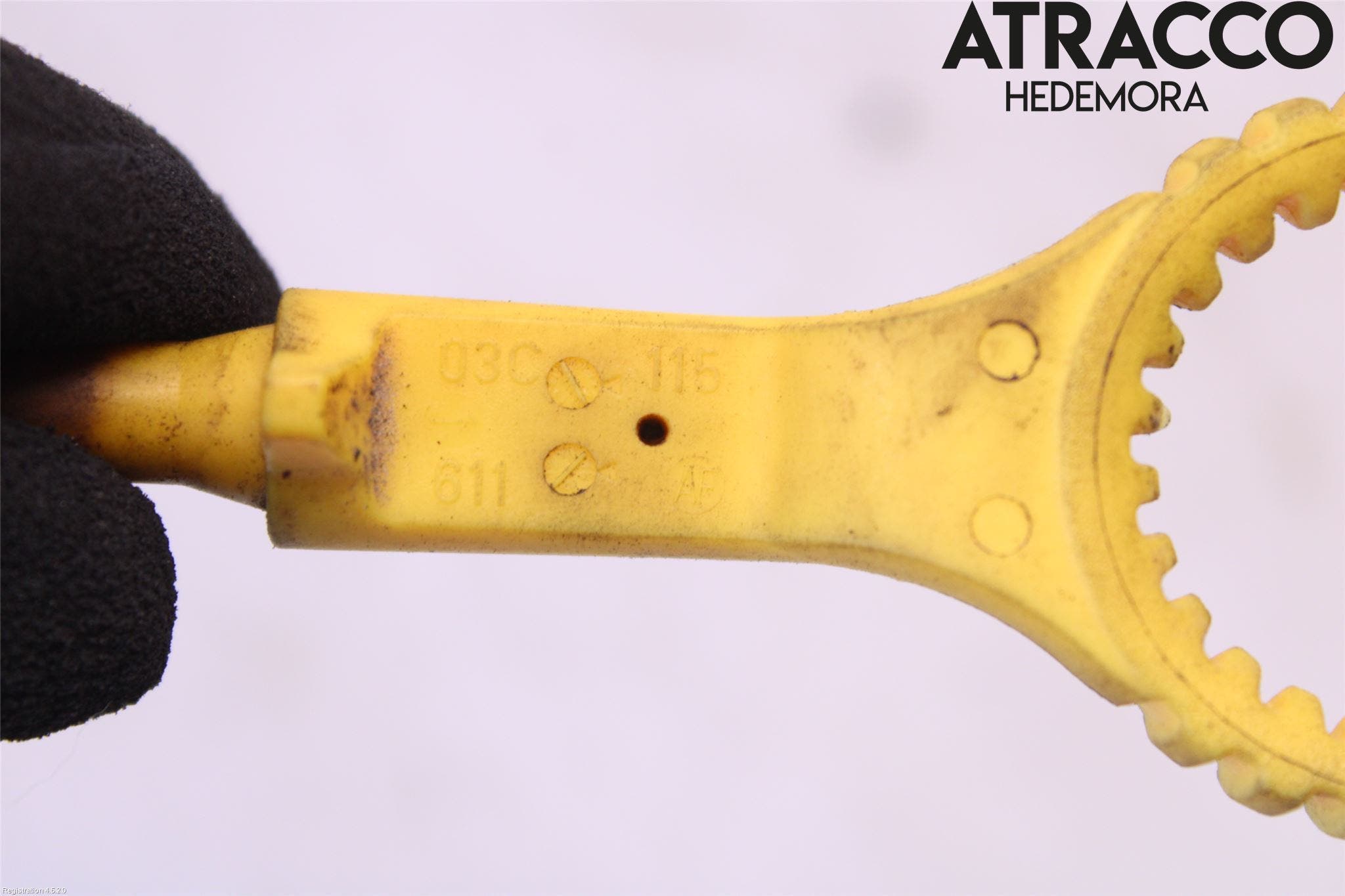 Volkswagen VW TIGUAN 07-16 Oljesticka