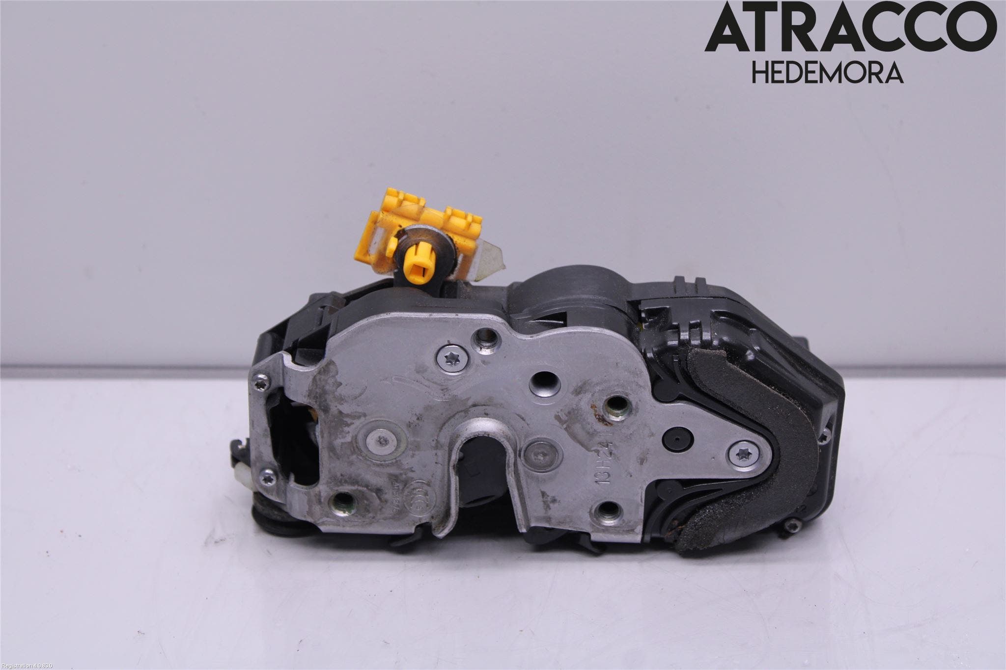 Opel ASTRA J 10-15 Låskista-Dörrlås