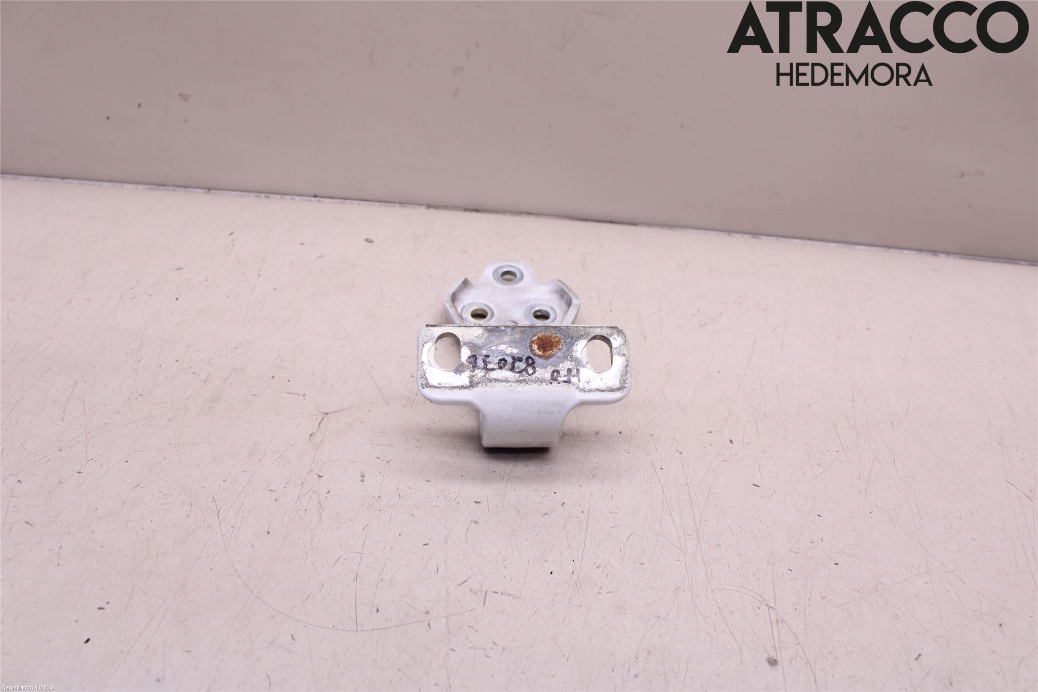 Iveco DAILY 14->> Dörrgångjärn