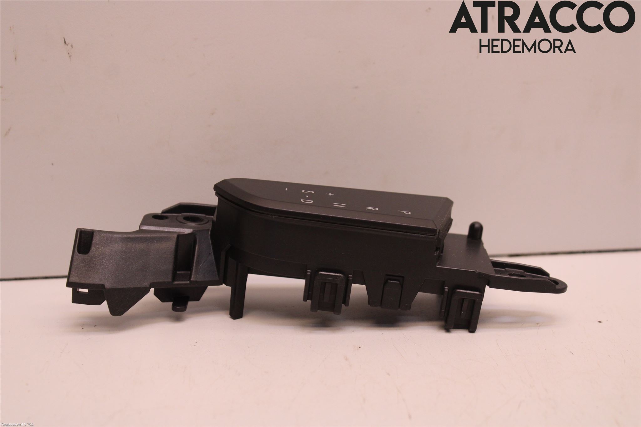 Lexus UX/300e 19- Relä Växelindikator