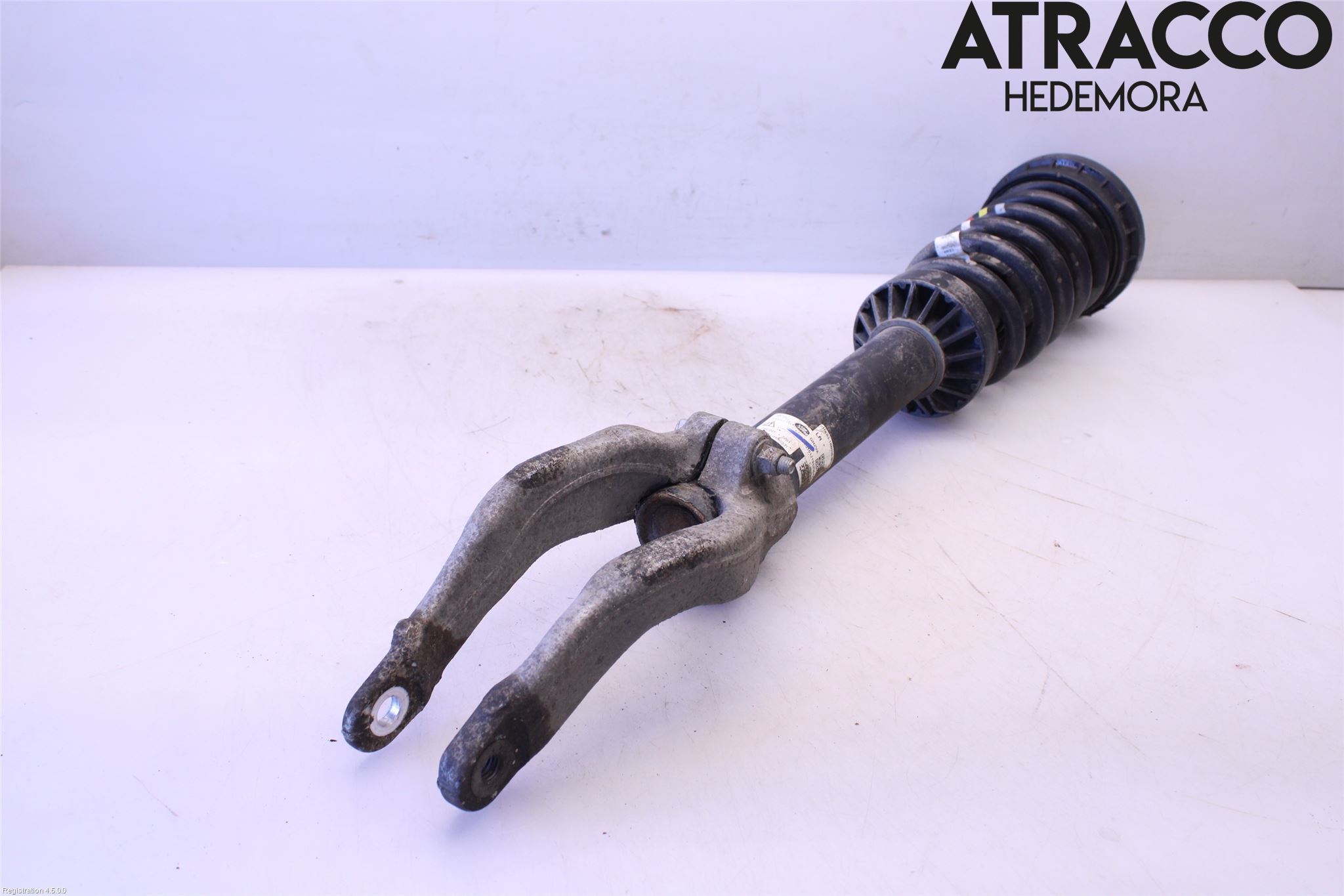 Jaguar F-PACE Fjäderben Fram Vänster