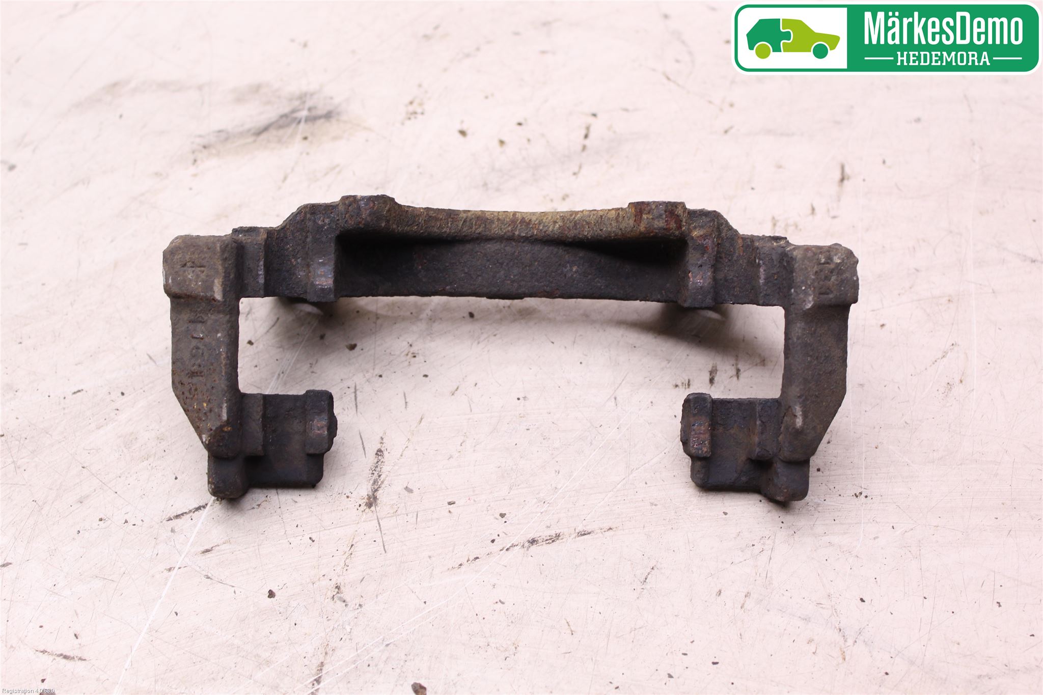 Skoda SUPERB 09-15 Bromsokshållare