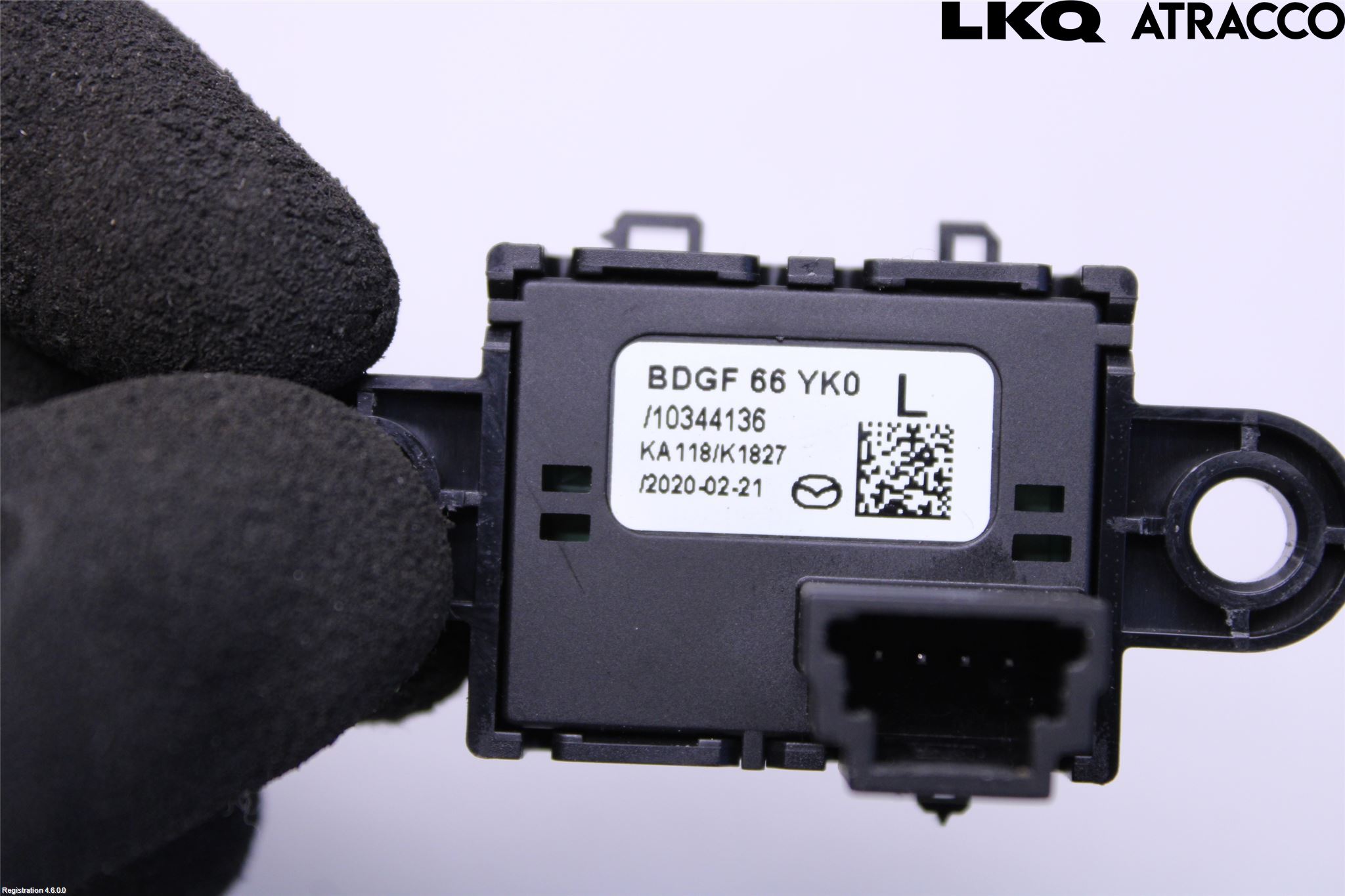 Mazda CX-30 20- Strömställare Övrigt