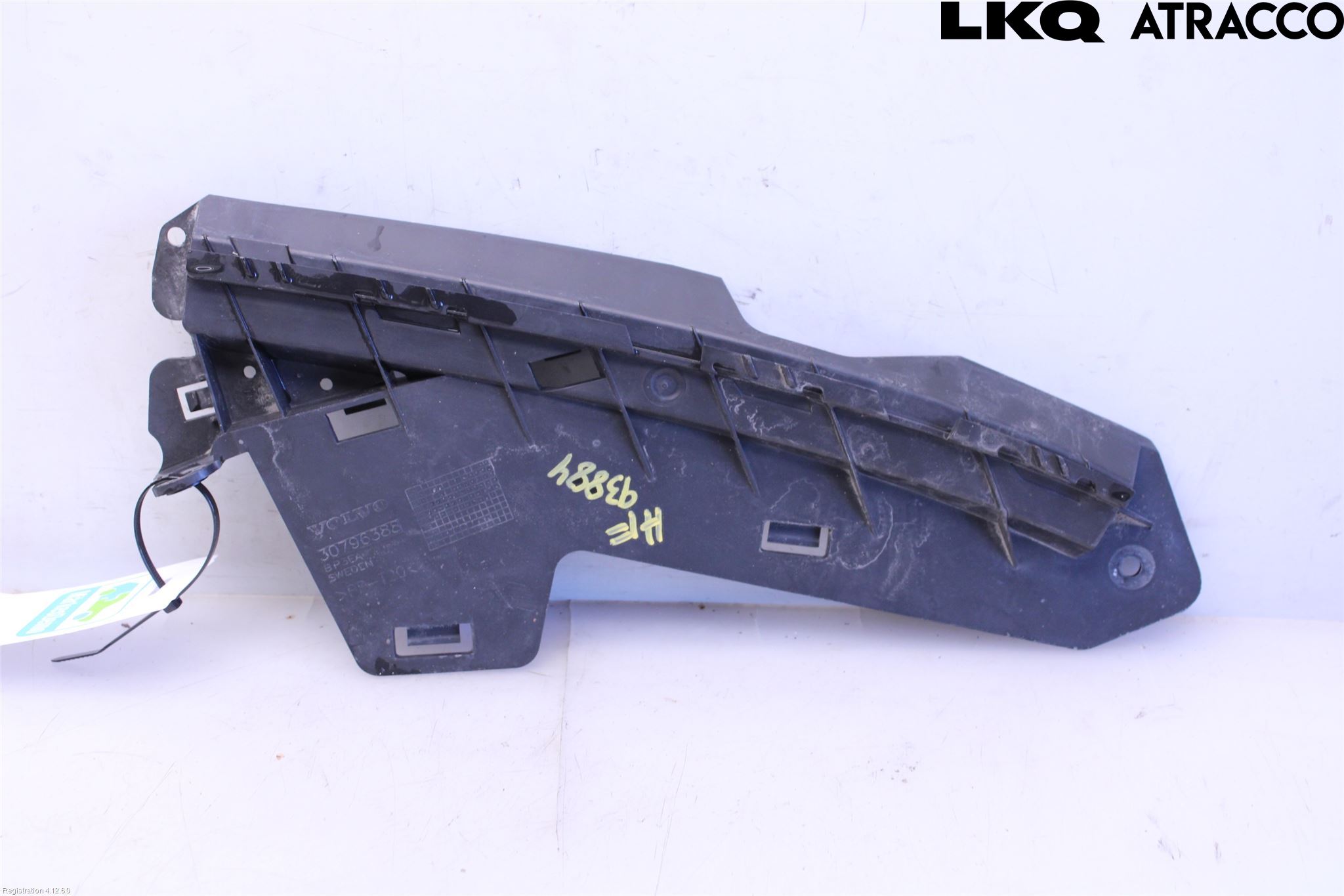 Volvo V70 08-13 Strålkast Fästsarg