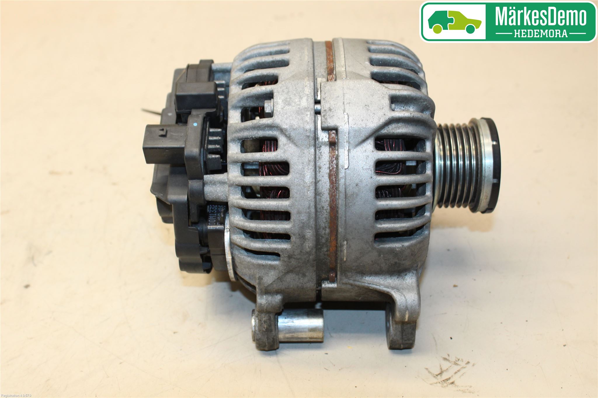 Volkswagen VW GOLF VI 09-13 Generator