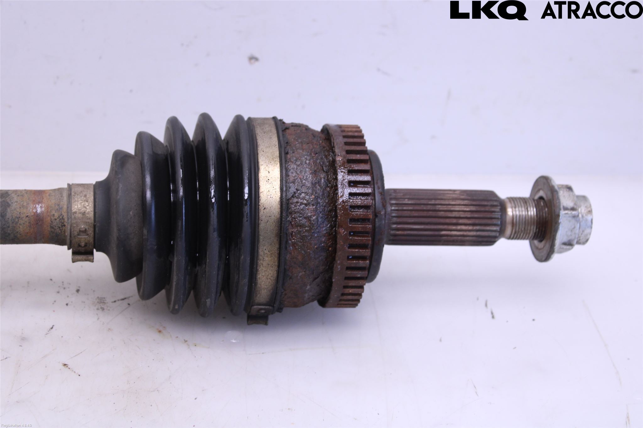 Hyundai i40 08-15 Drivaxel Fram Vänster