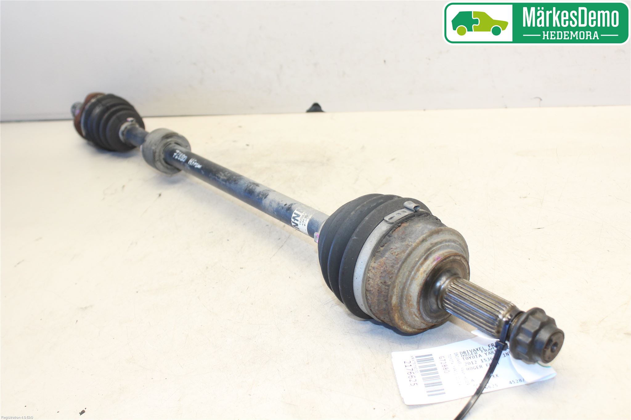 Toyota YARIS XP130 12-14 Drivaxel Fram Höger