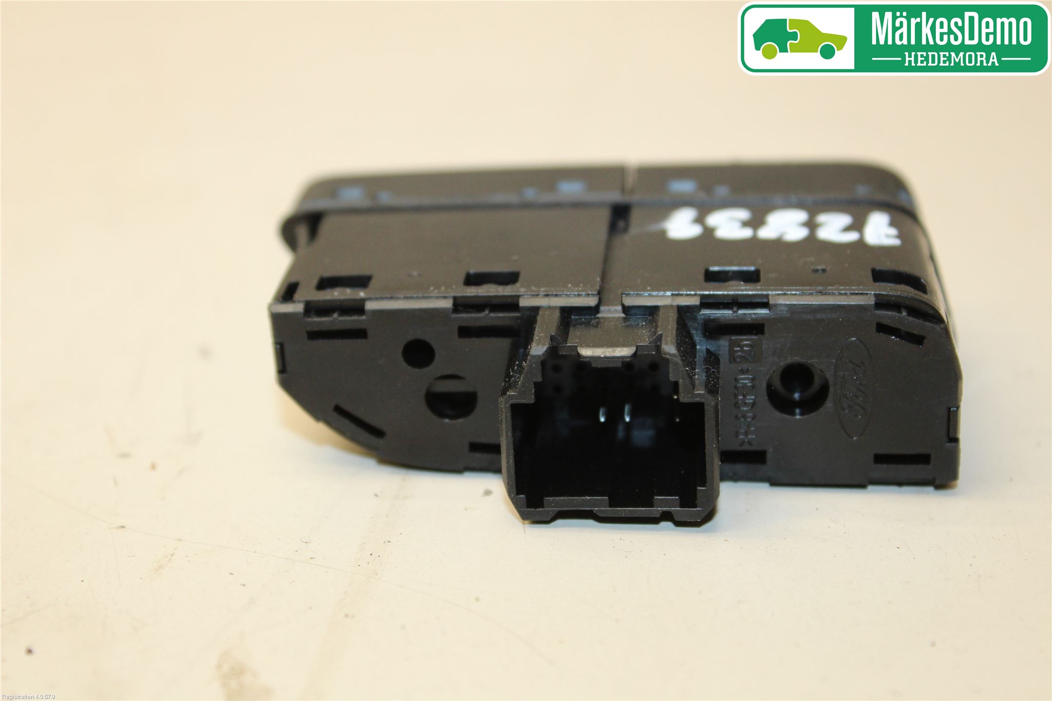 Ford FOCUS 11-14 Strömställare Övrigt