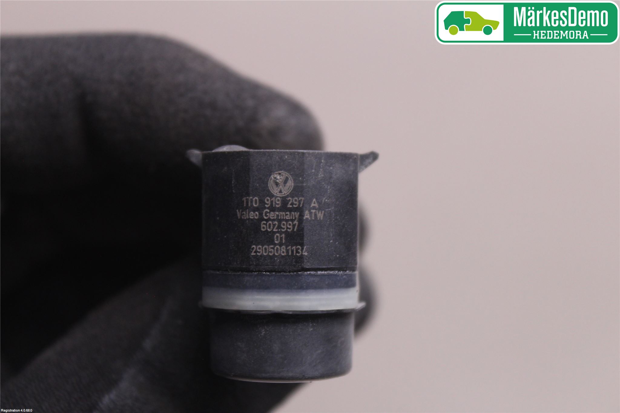 Skoda SUPERB 09-15 Parkeringshjälp Frontsensor