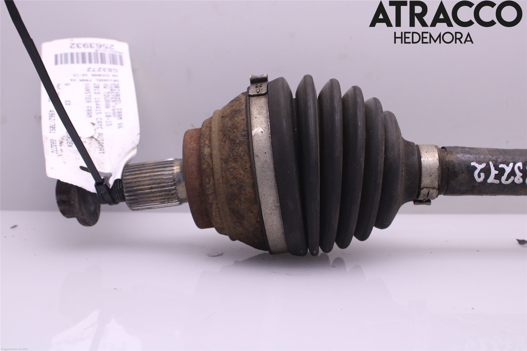 Volkswagen VW TOURAN 10-15 Drivaxel Fram Vänster