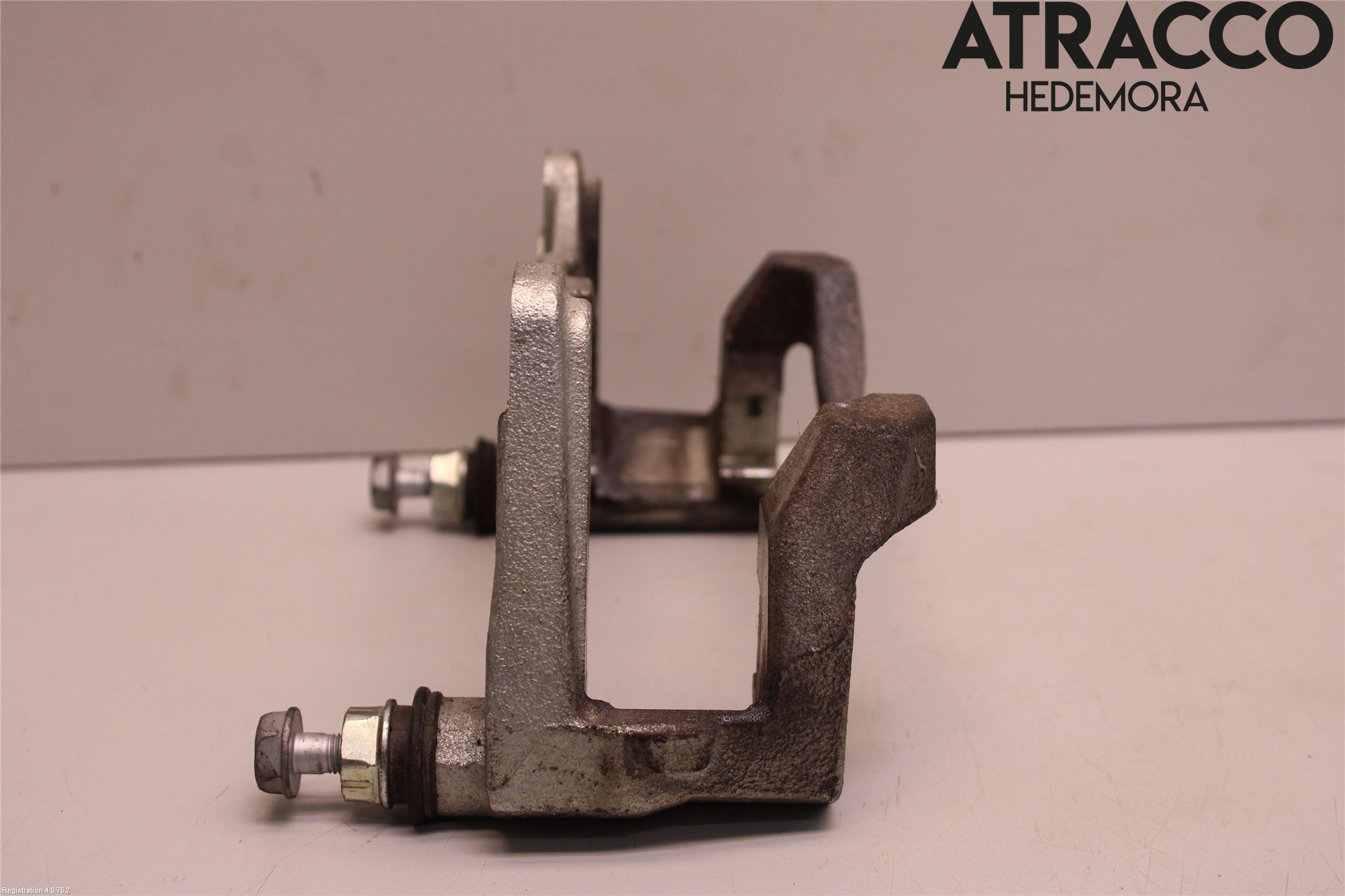 Lexus UX/300e 19- Bromsokshållare