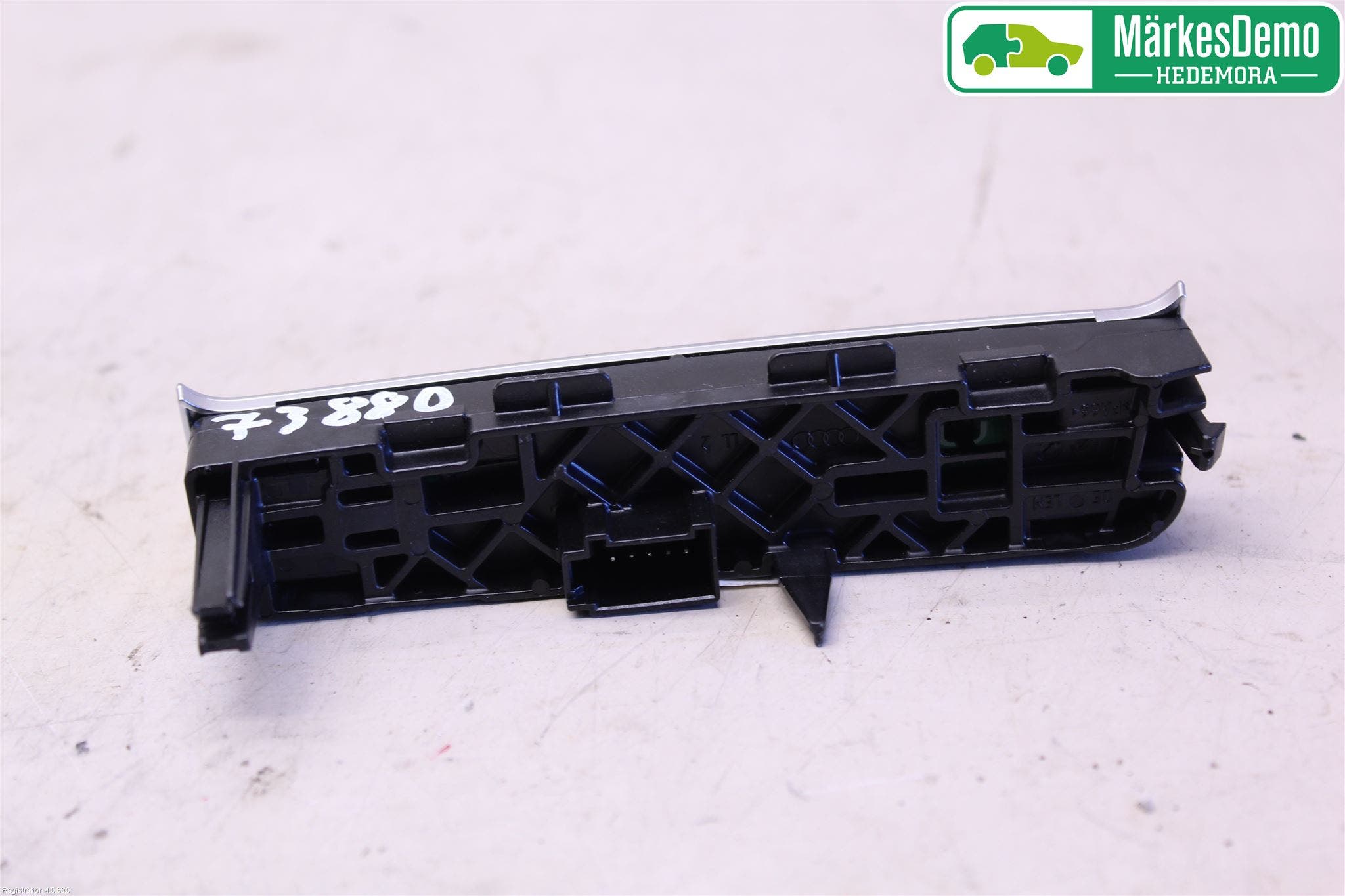 Audi Q5 09-16 Kontrolldisplay