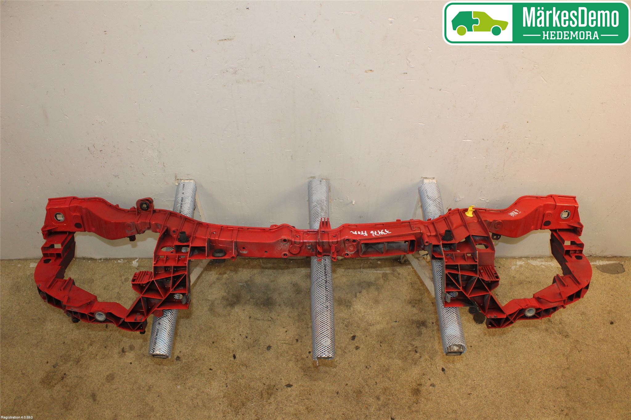 Ford FOCUS 11-14 Front Huvlåsplåt-Balk