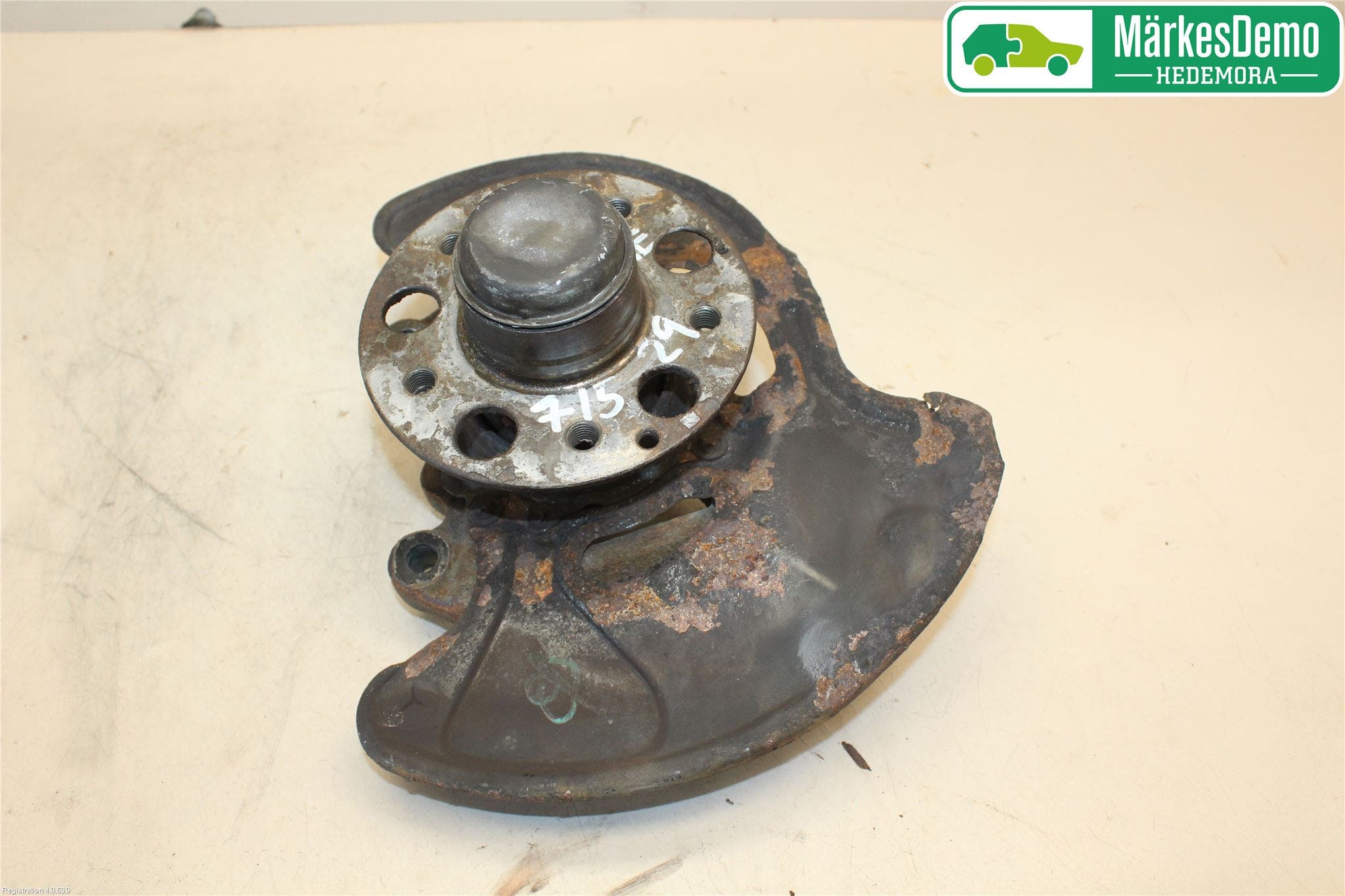 Mercedes-Benz MB C (203) 00-07 Styrspindel Lagerhus Hö