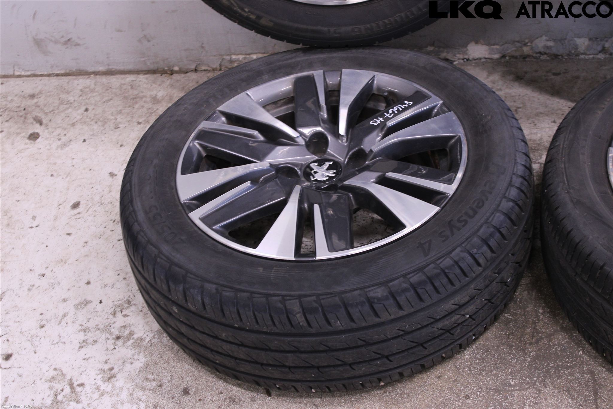 Peugeot 2008 13-20 Sommardäck Alumfälg 4St