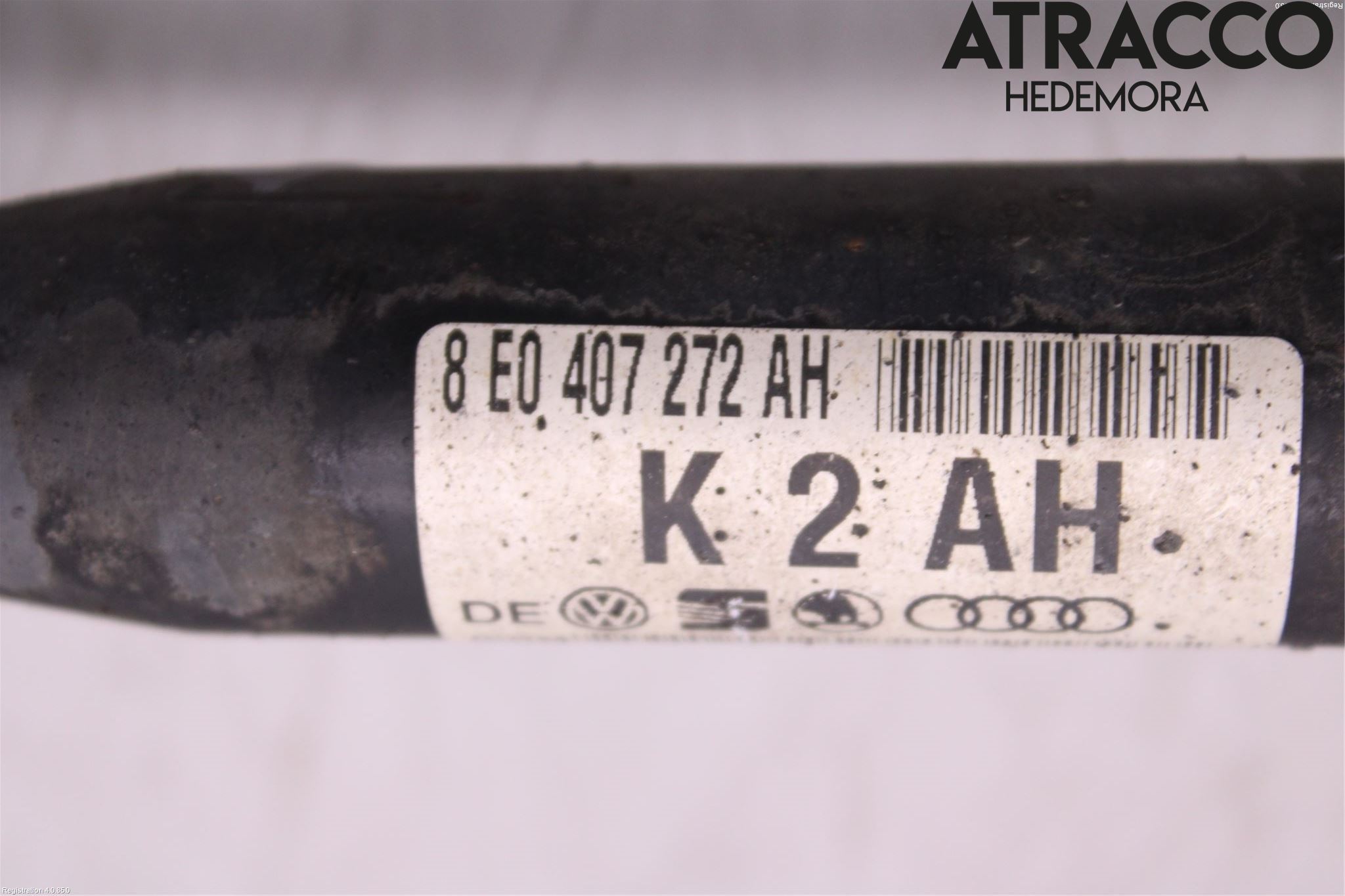 Audi A4/S4 01-05 Drivaxel Fram Höger