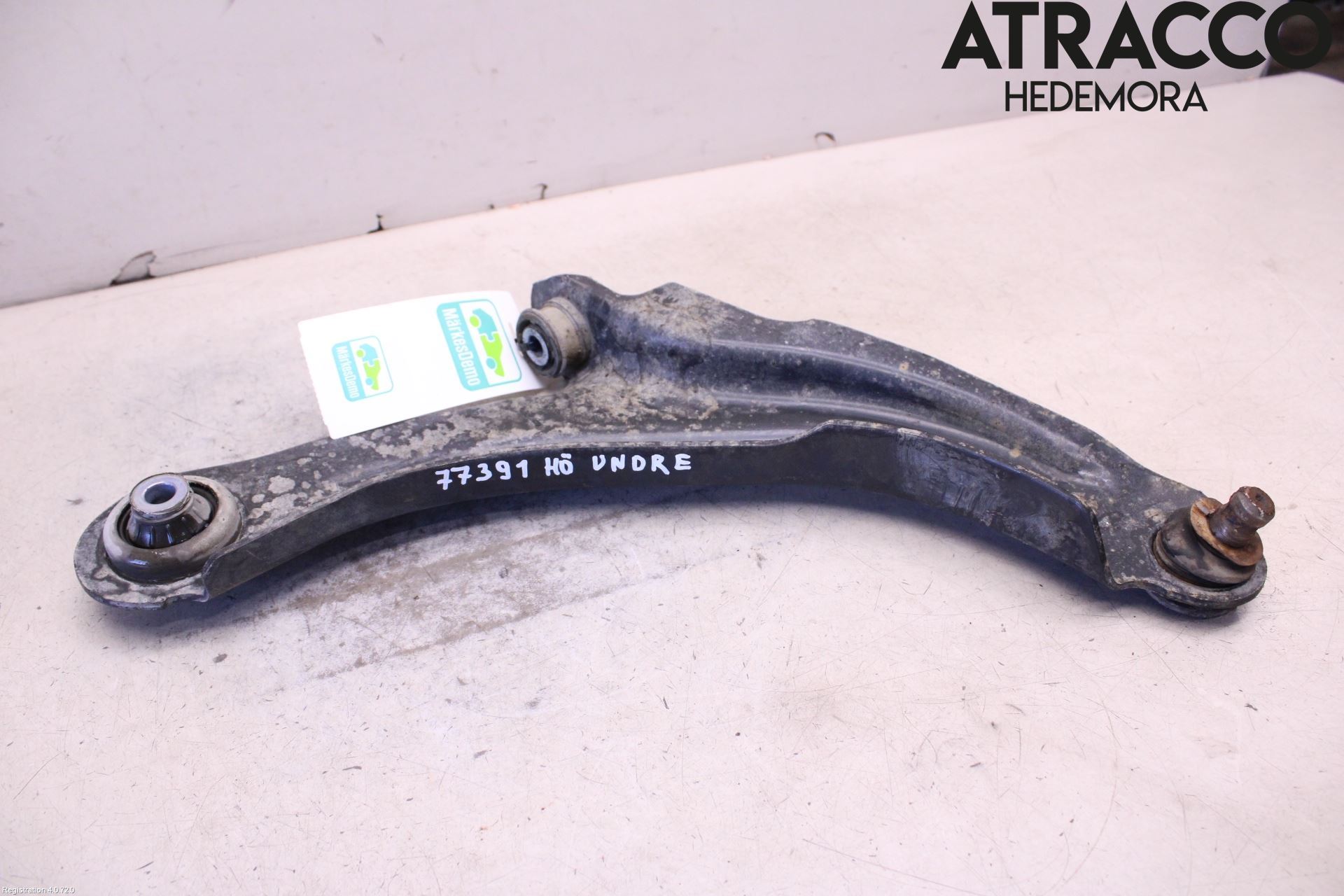 Renault CLIO IV 12-16 Bärarm Fram Undre Hö