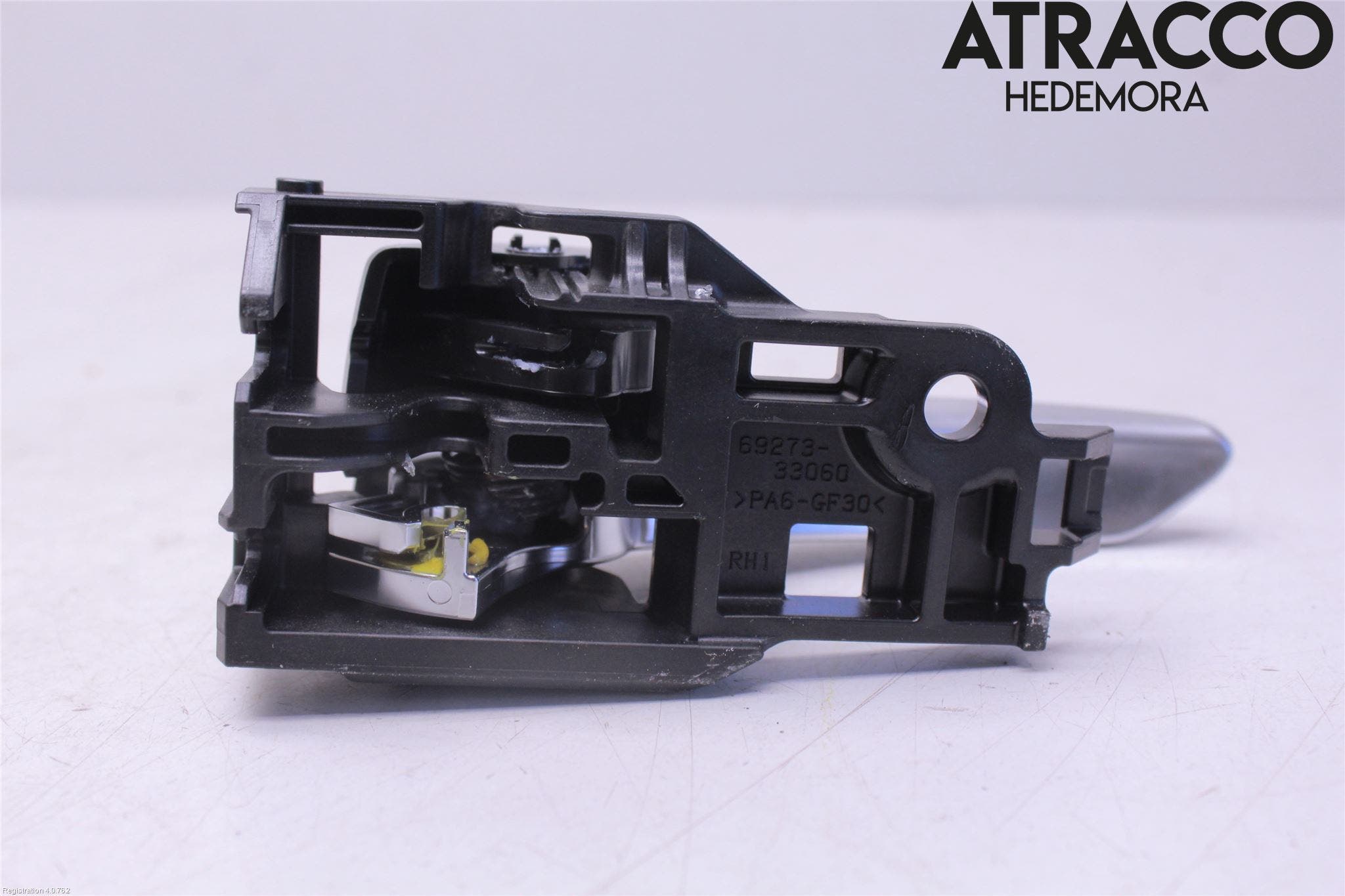 Toyota RAV4 19- Dörrhandtag Inre Hö