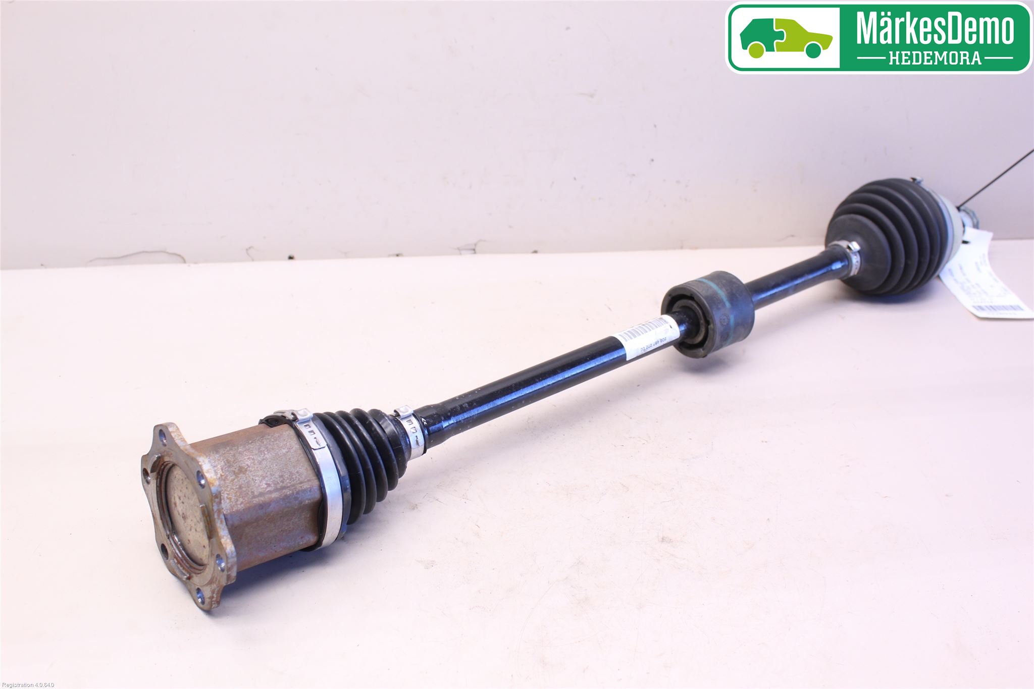 Volkswagen VW T-CROSS 19- Drivaxel Fram Höger