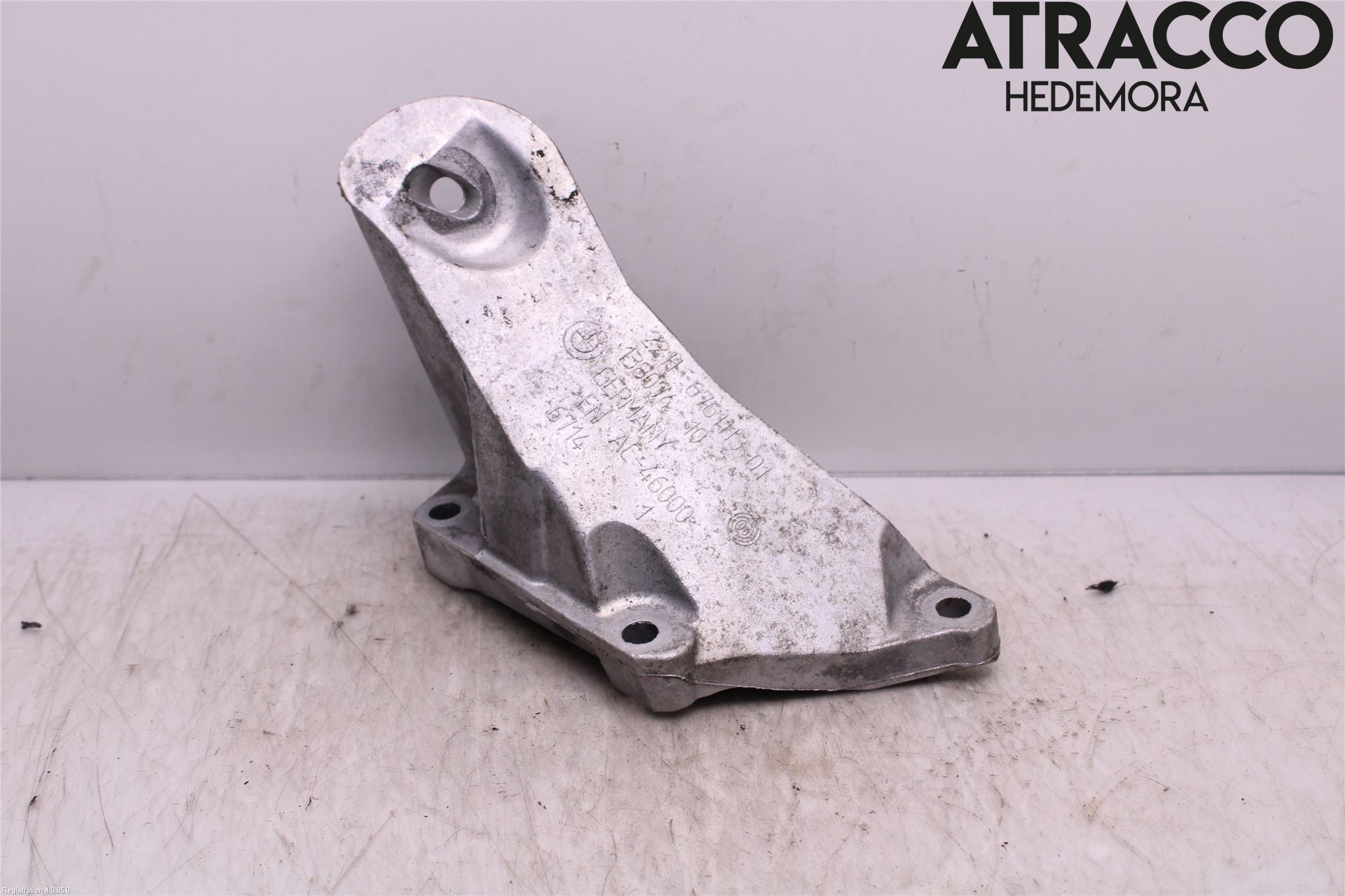 BMW 5 E60/61 Sed/Tou 02-10 Motorfäste